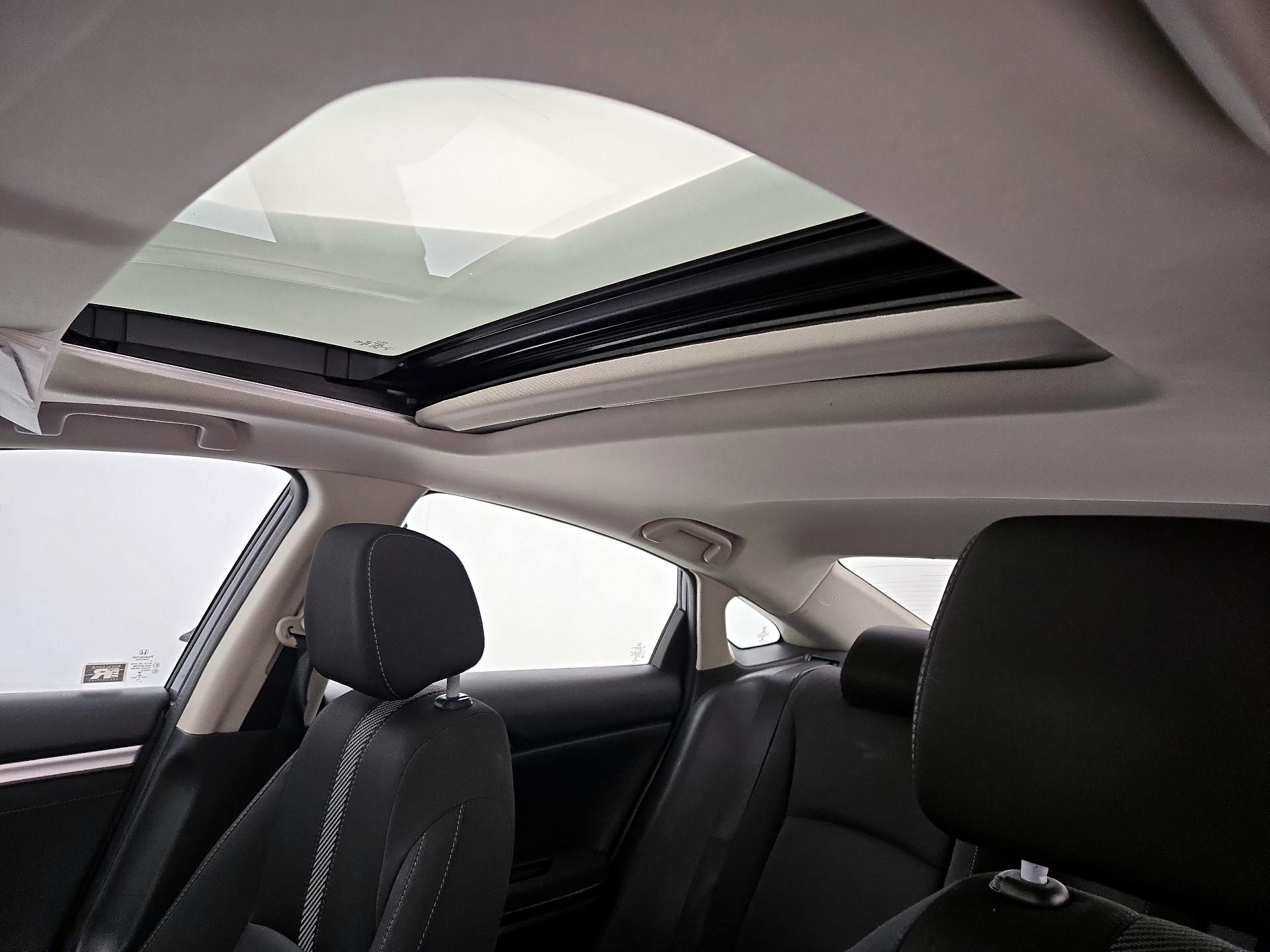 Thumbnail: 2016 Honda Civic - 19