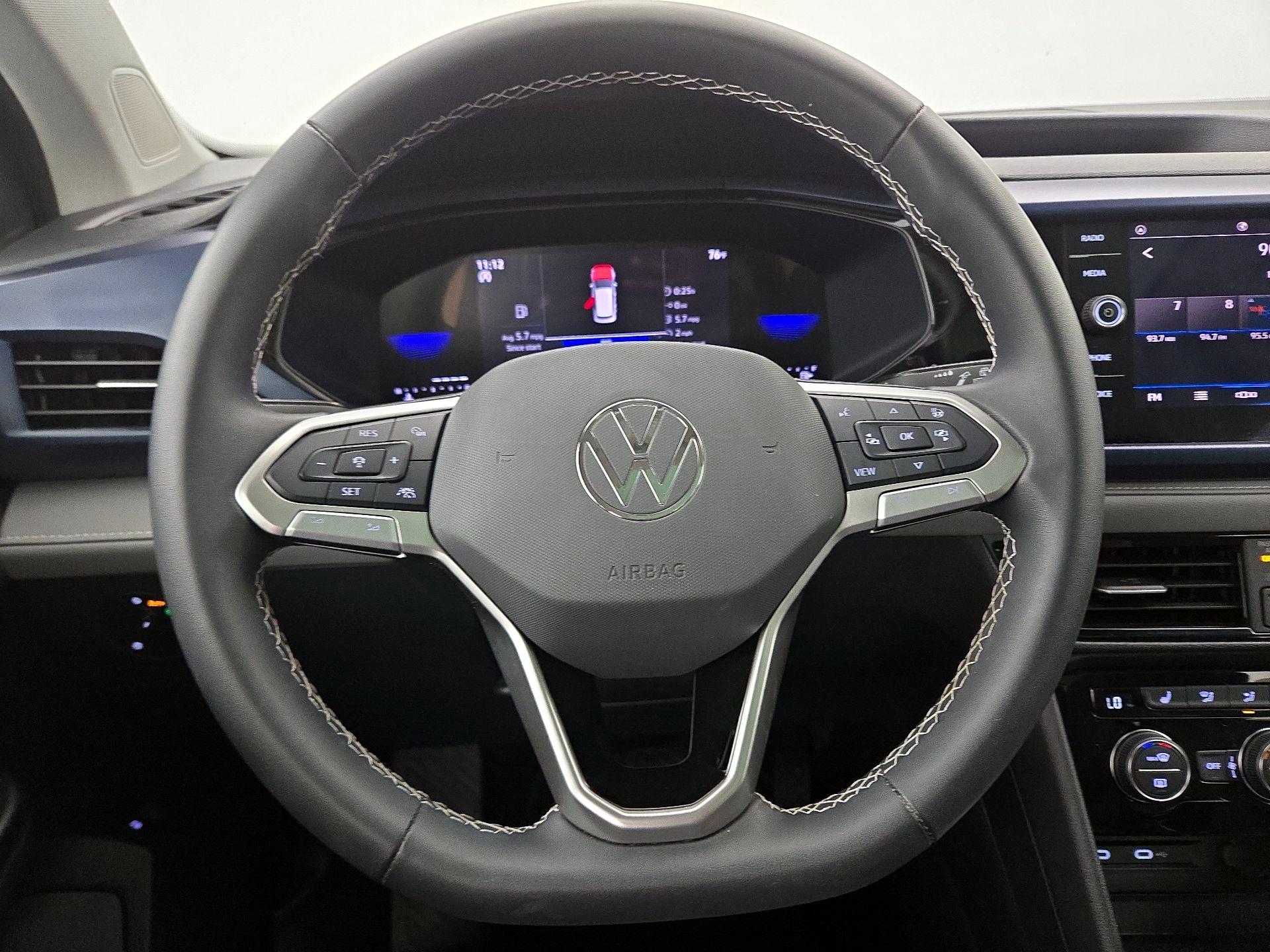 Thumbnail: 2024 Volkswagen Taos - 10