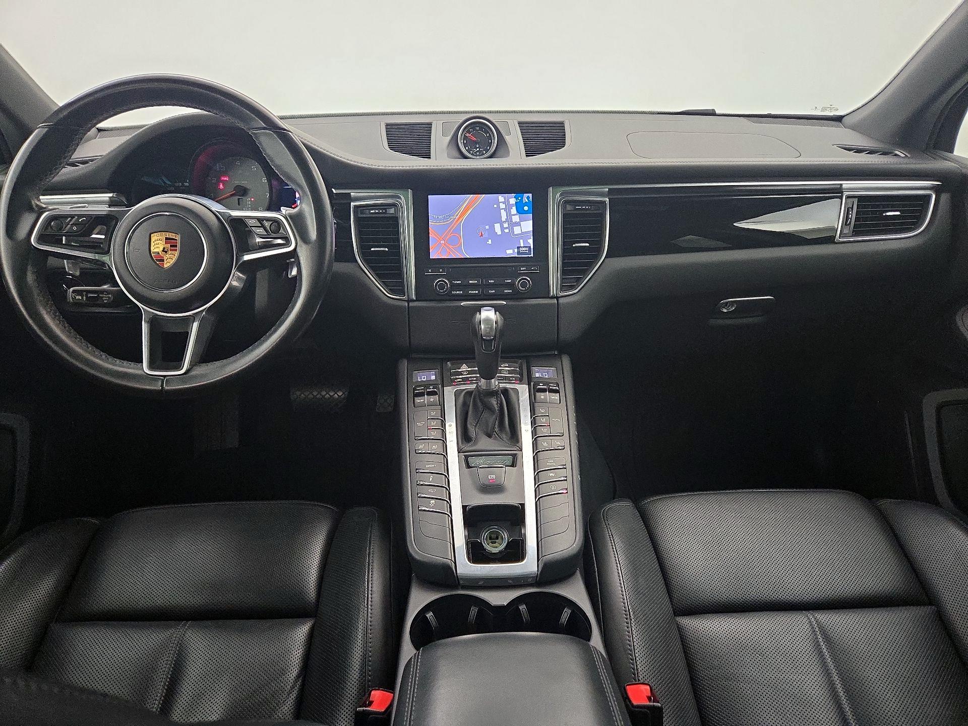 Thumbnail: 2018 Porsche Macan - 9