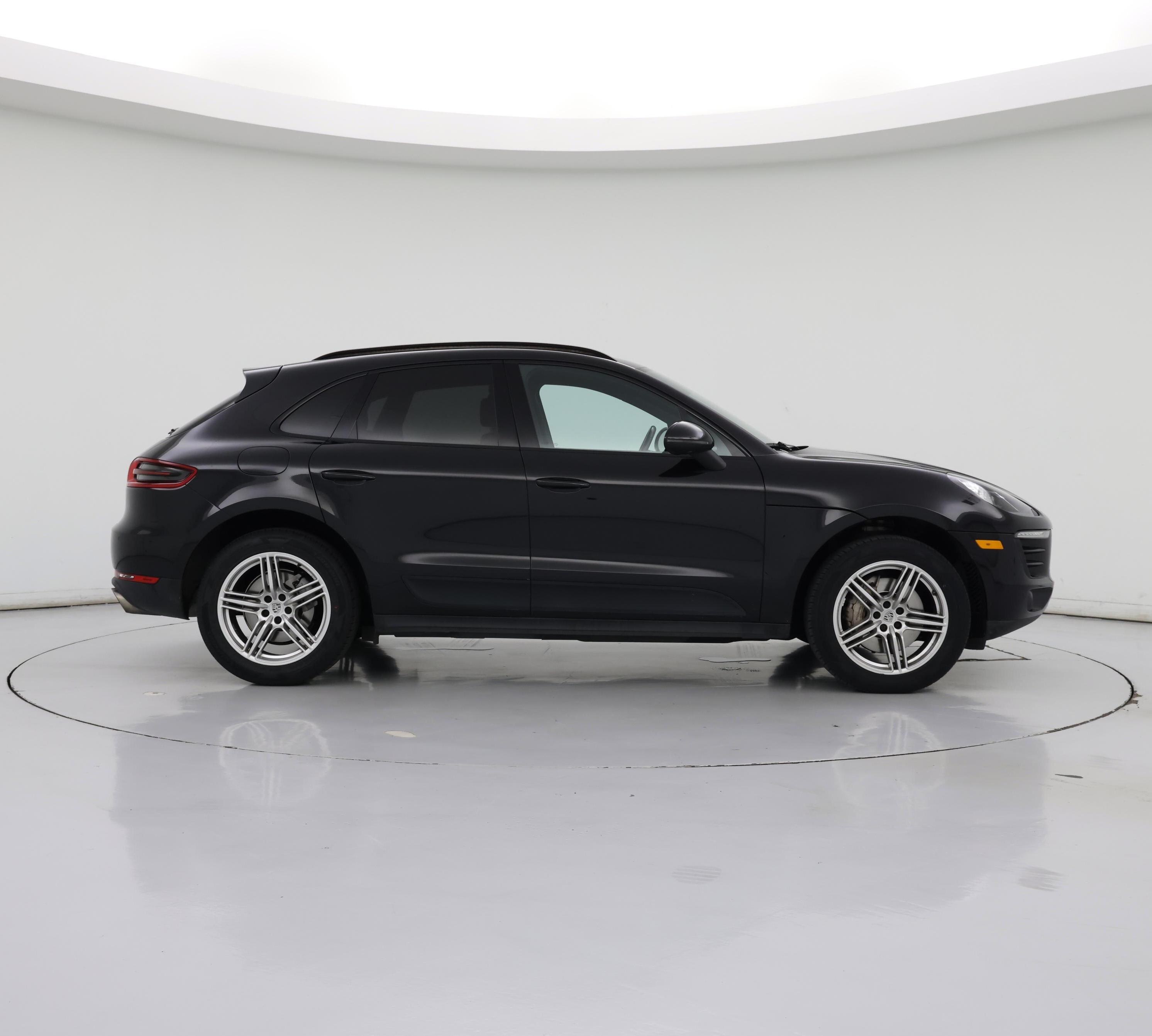 Thumbnail: 2018 Porsche Macan - 7