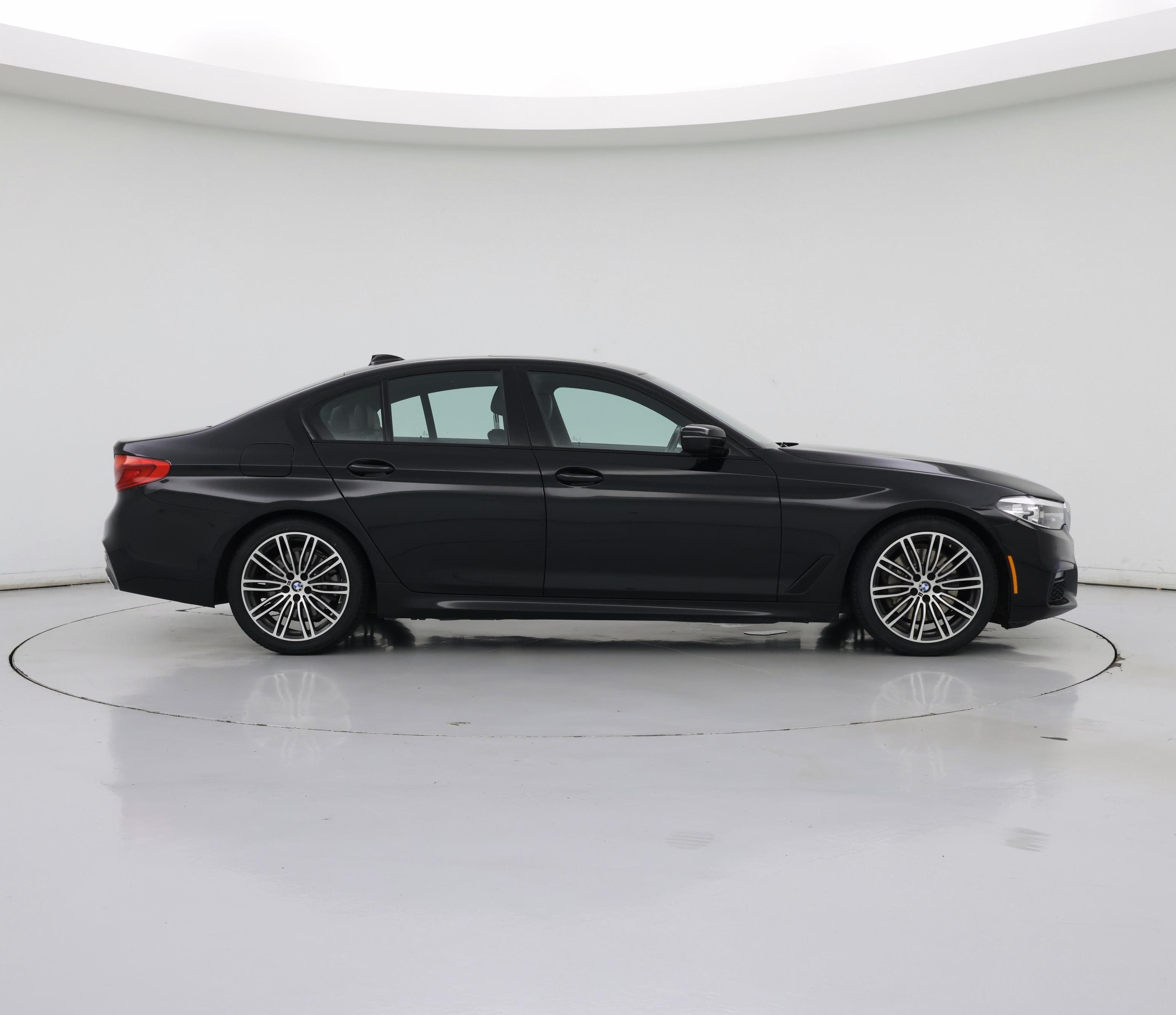 Thumbnail: 2019 BMW 5 Series - 7