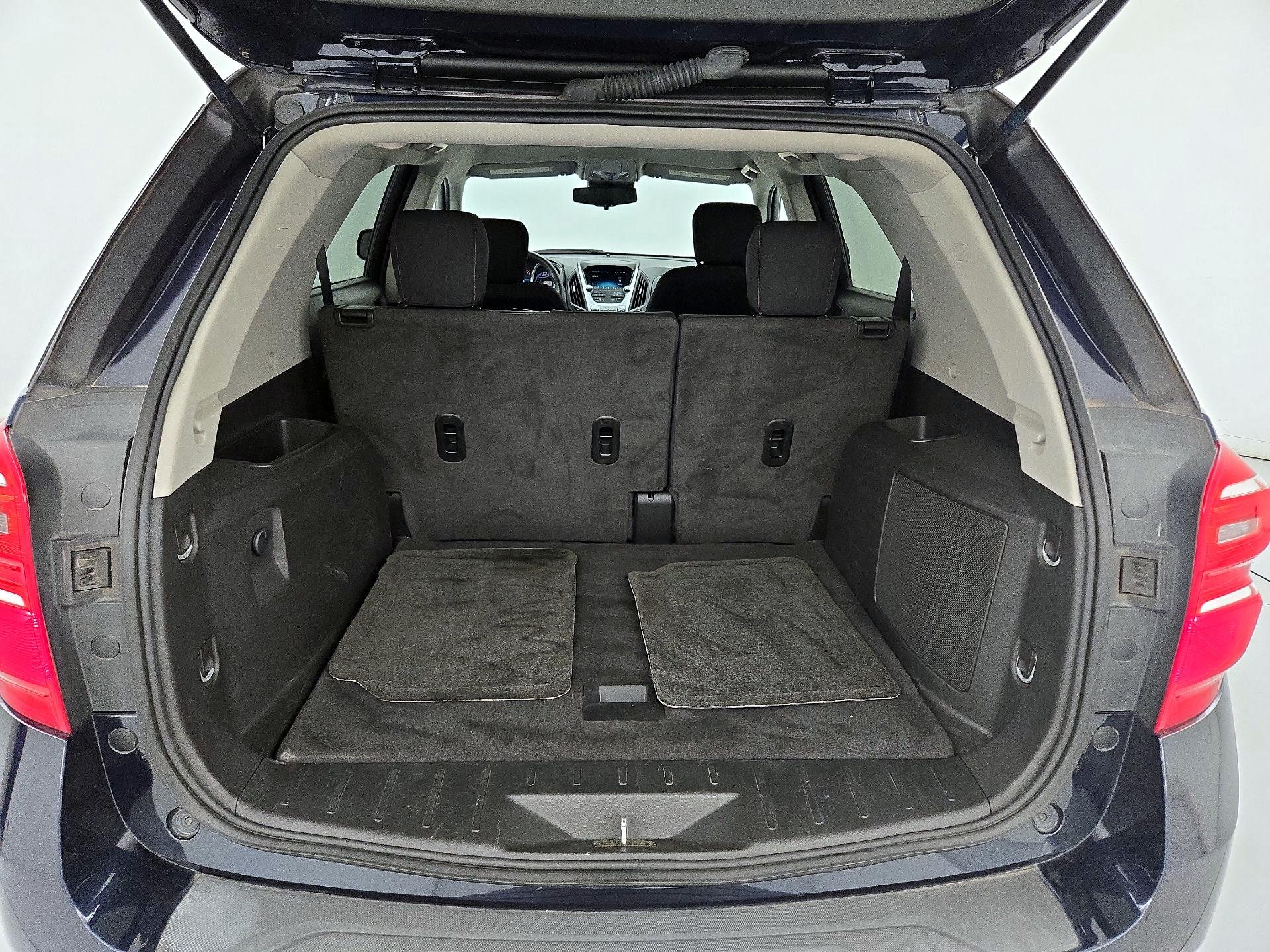 Thumbnail: 2017 Chevrolet Equinox - 19