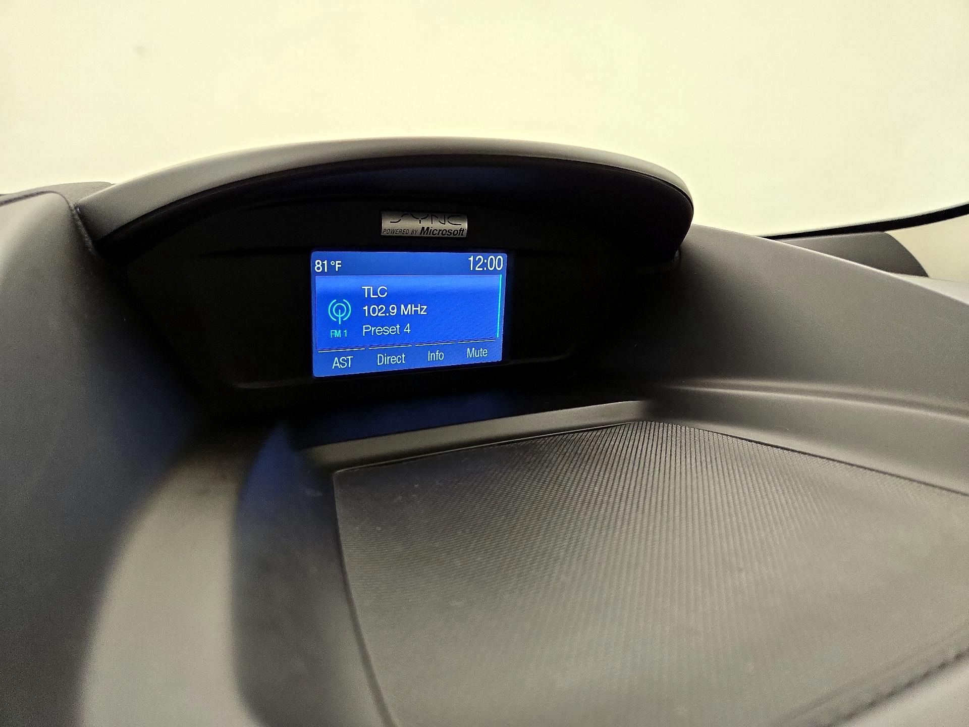Thumbnail: 2014 Ford Escape - 15