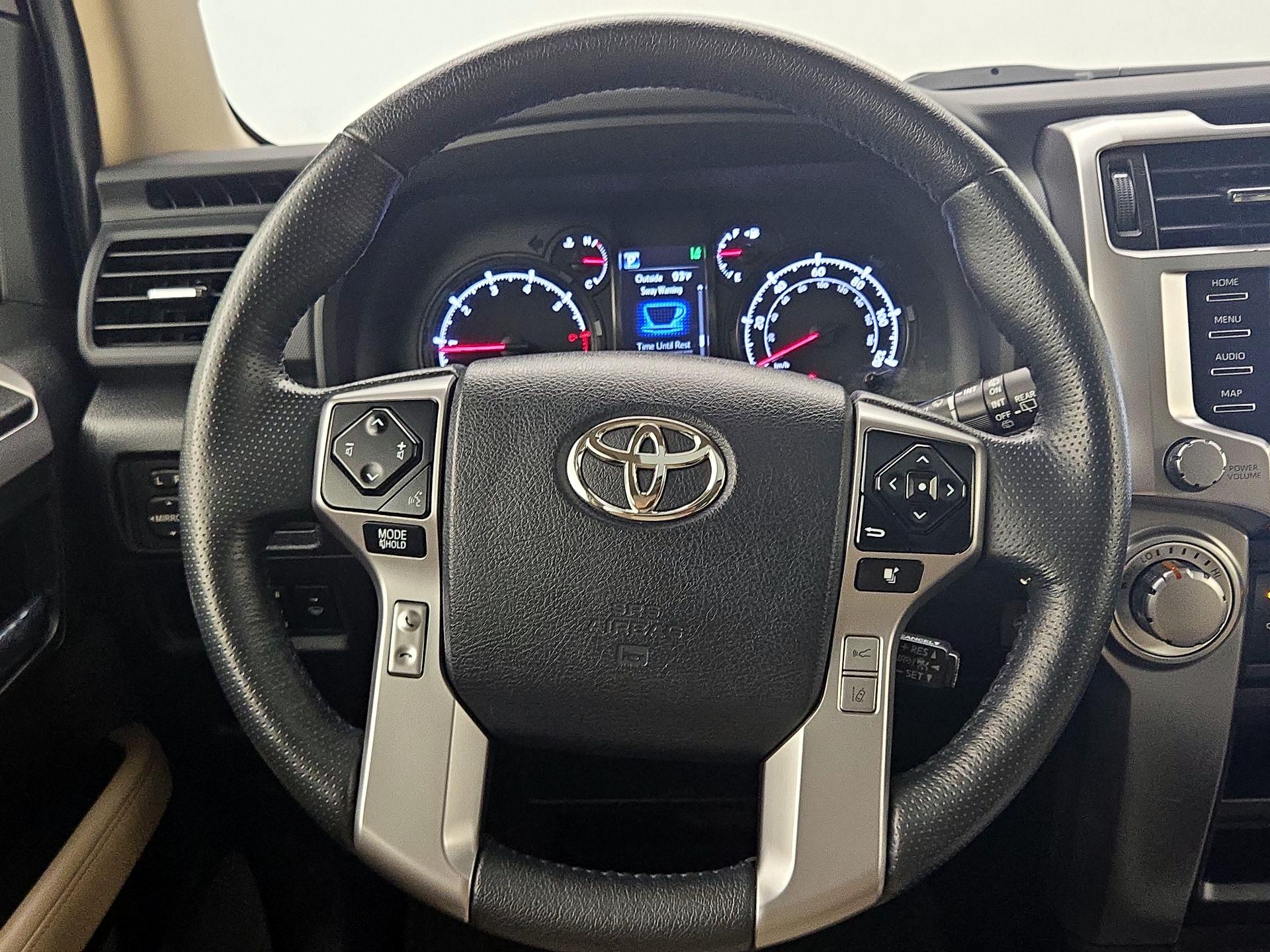 Thumbnail: 2023 Toyota 4Runner - 10