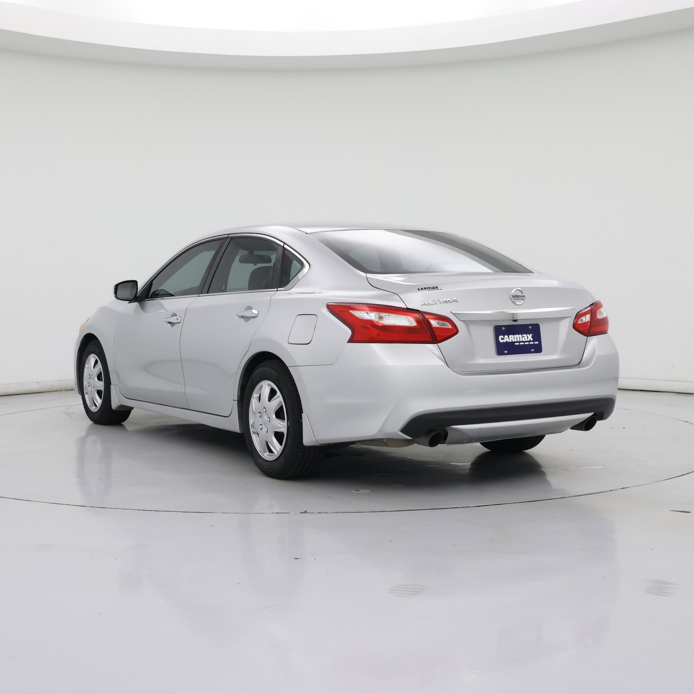 Thumbnail: 2017 Nissan Altima - 2