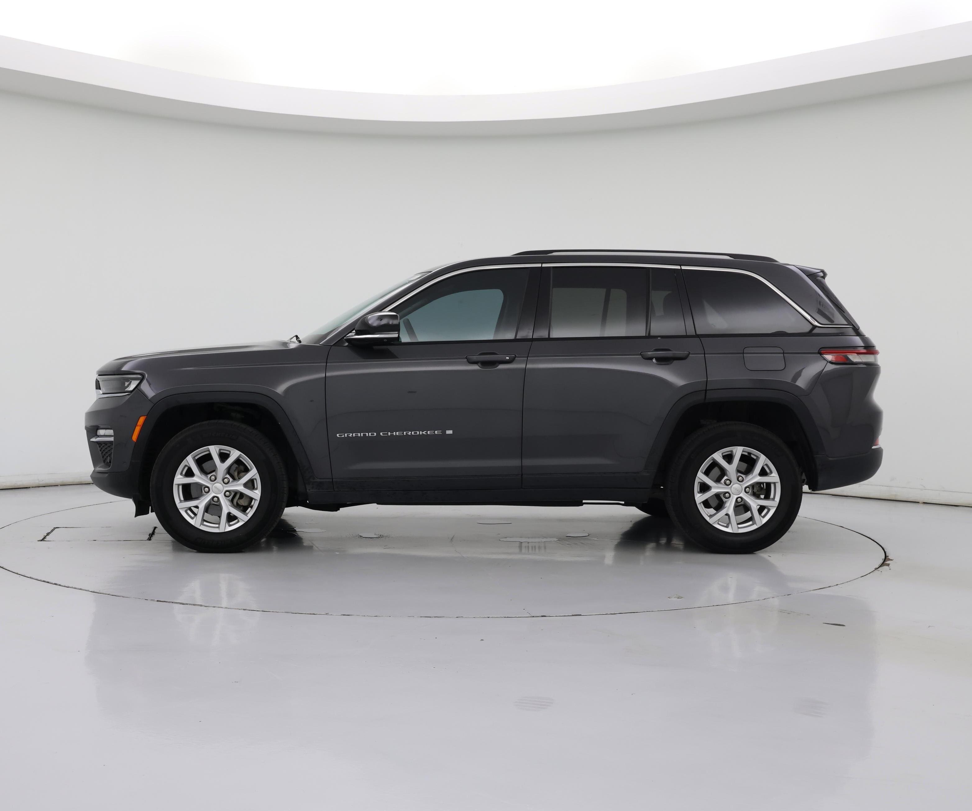 Thumbnail: 2023 Jeep Grand Cherokee - 3