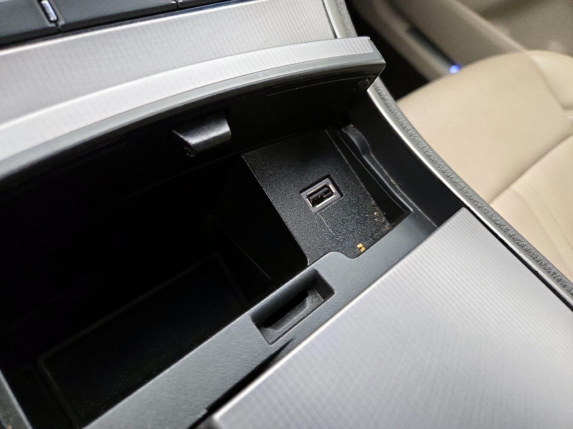 Thumbnail: 2019 Lincoln MKZ - 19