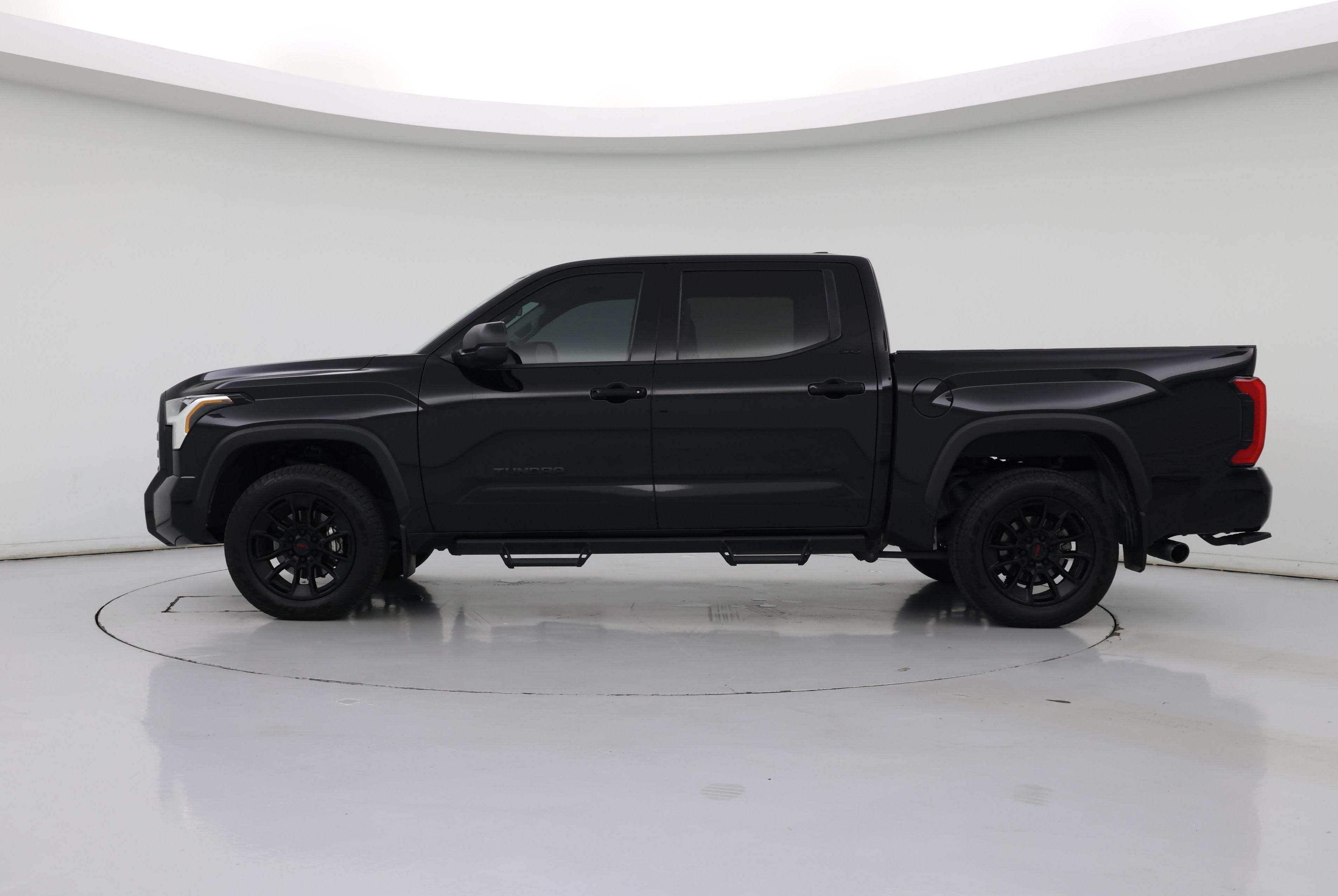 Thumbnail: 2024 Toyota Tundra - 3