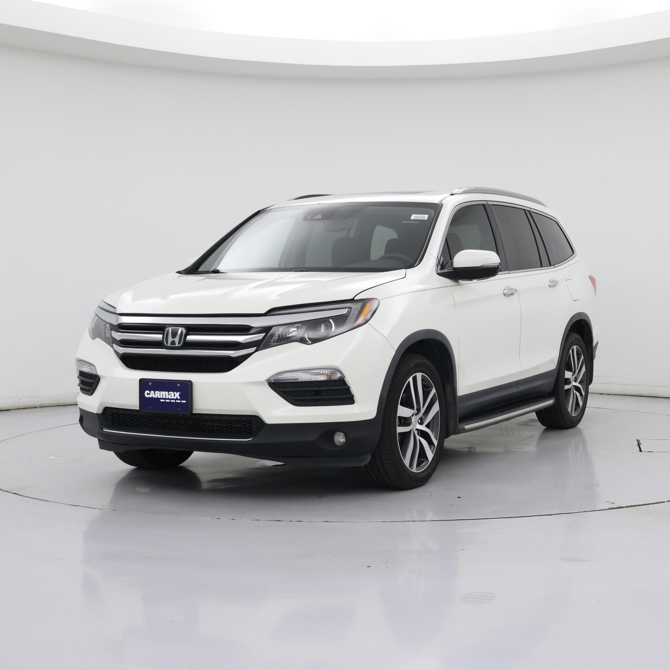 Thumbnail: 2017 Honda Pilot - 4