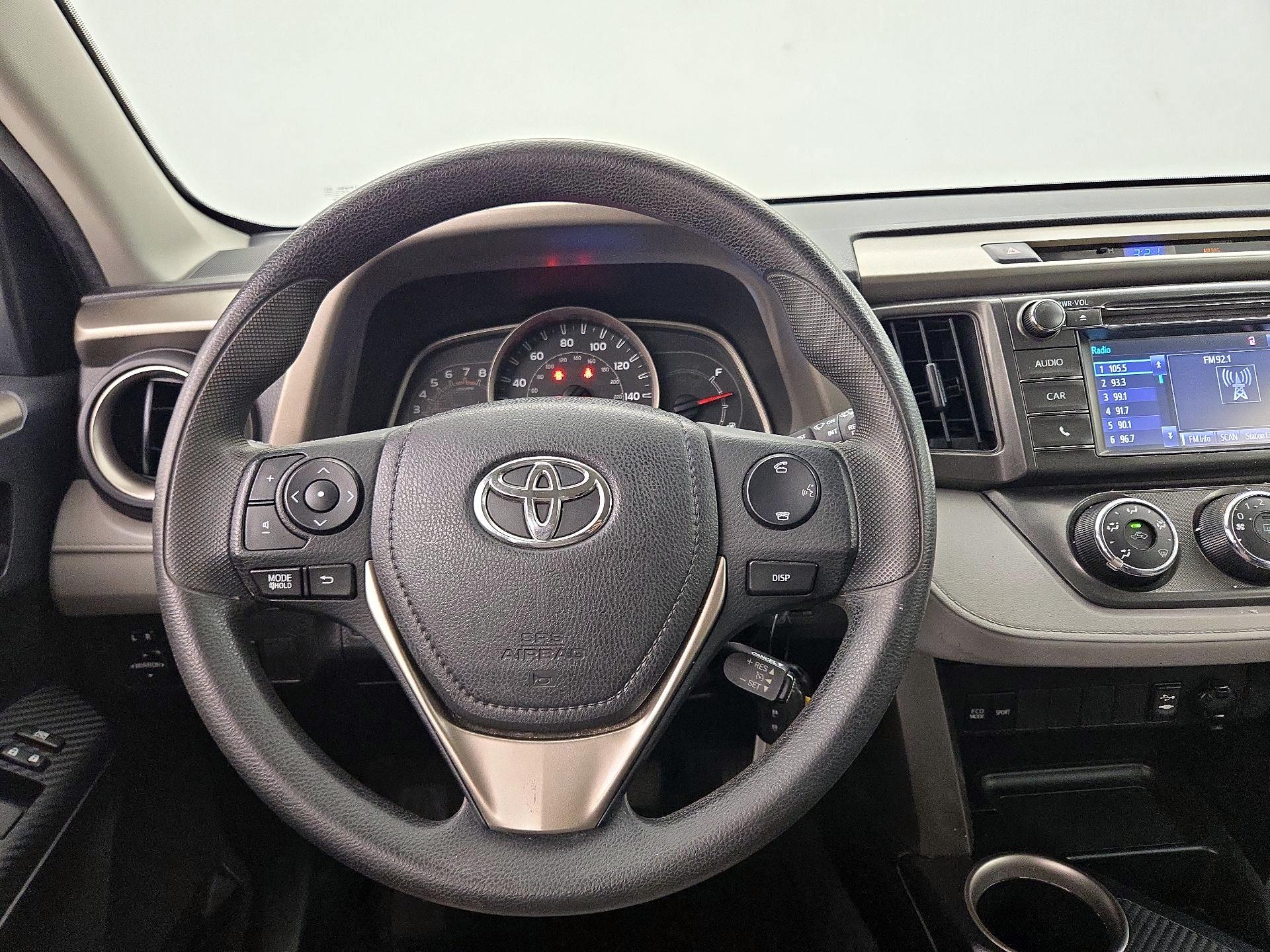 Thumbnail: 2014 Toyota RAV4 - 10