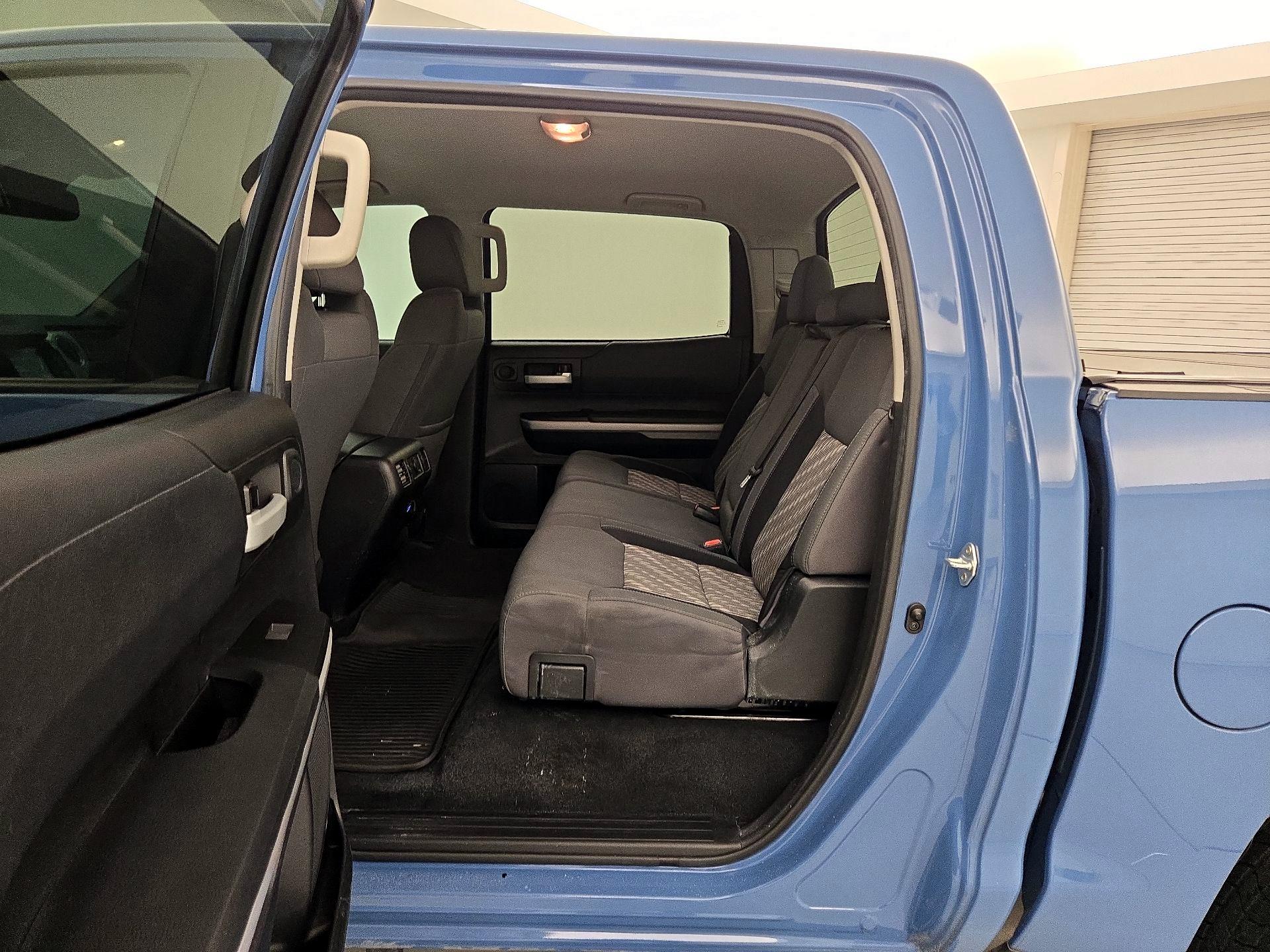 Thumbnail: 2021 Toyota Tundra - 19