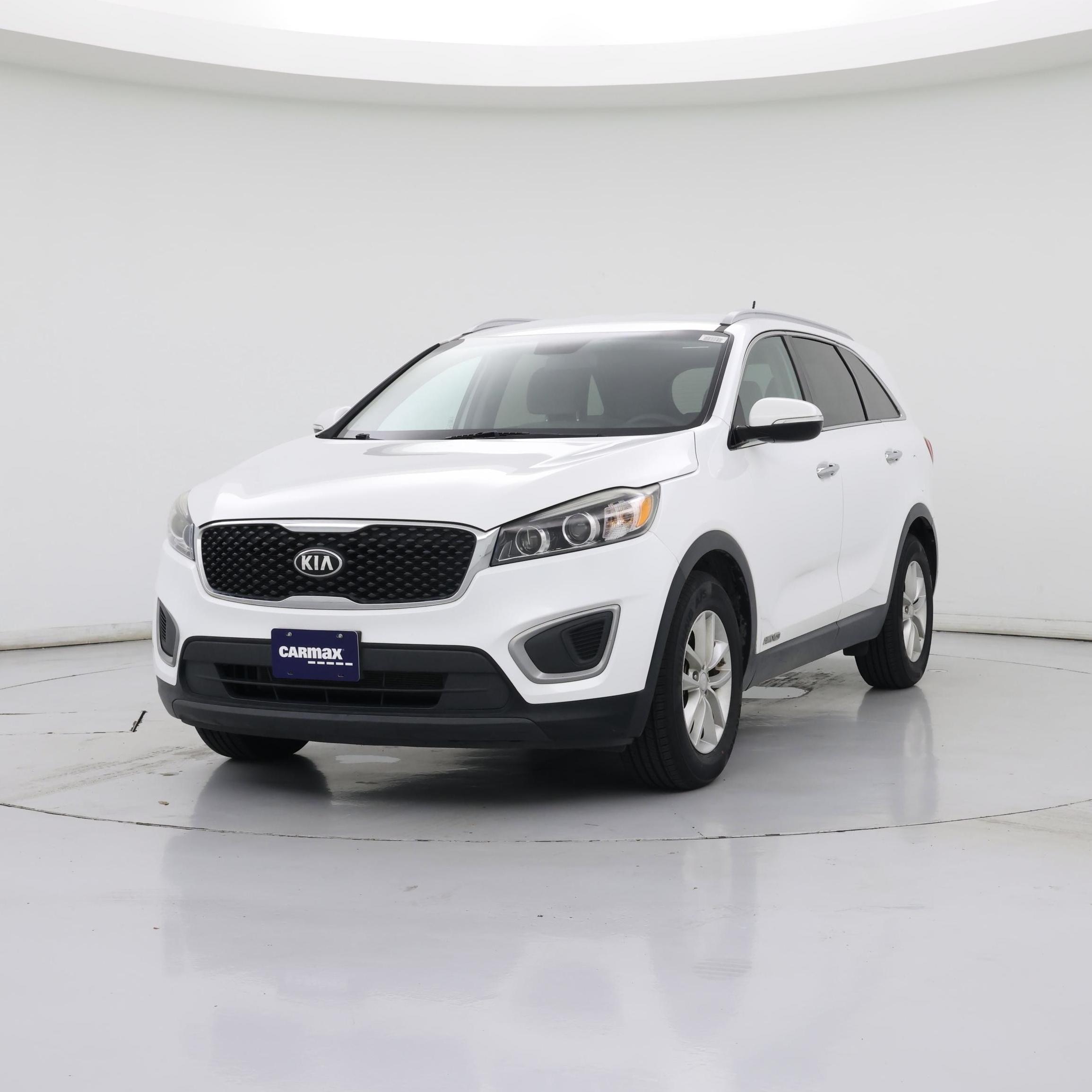 Thumbnail: 2017 Kia Sorento - 4