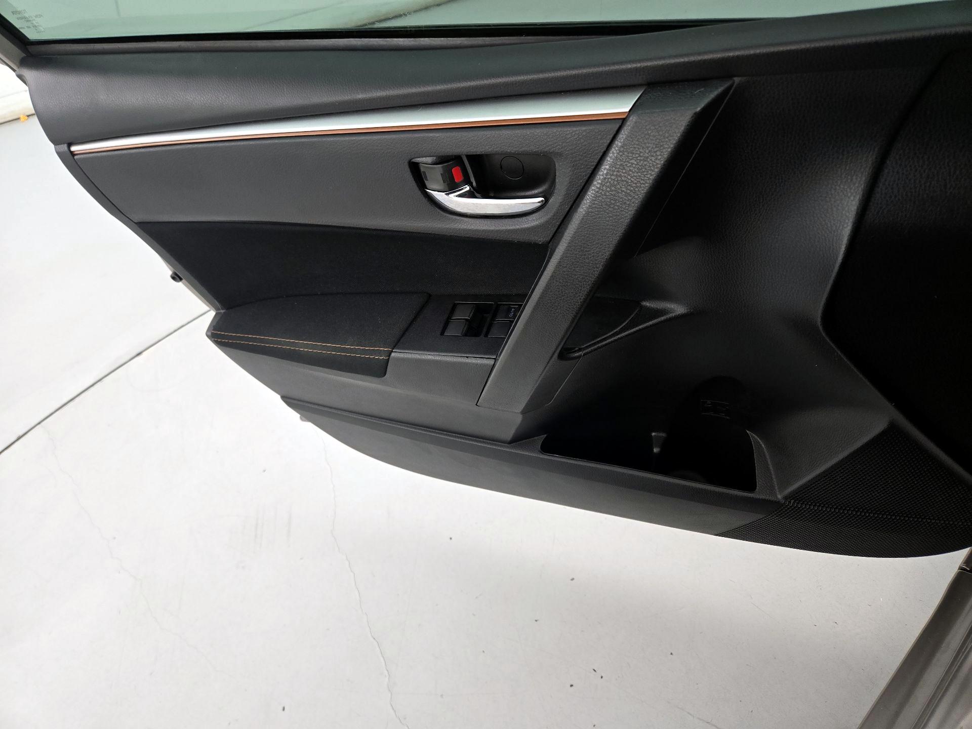 Thumbnail: 2014 Toyota Corolla - 12