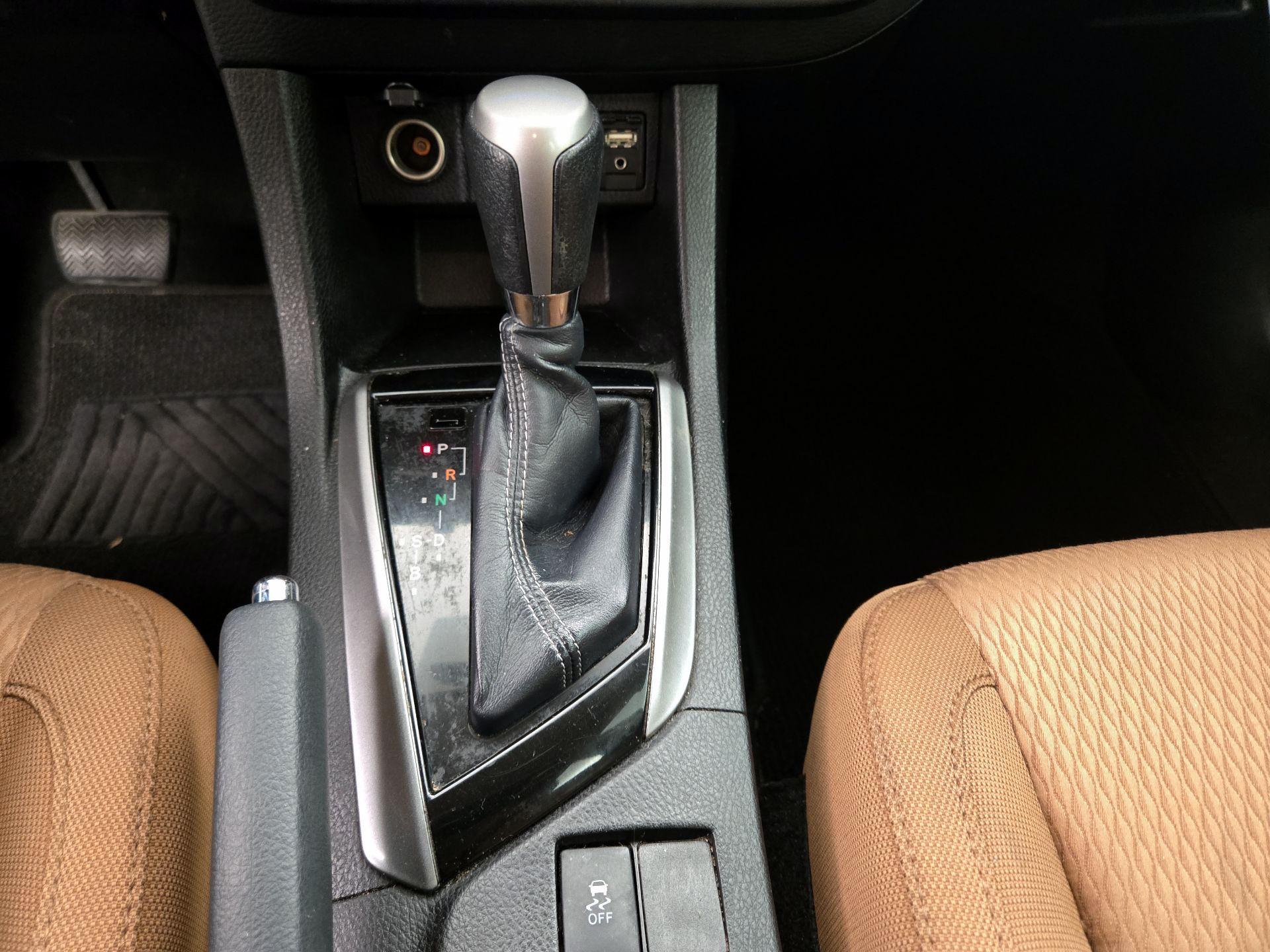 Thumbnail: 2014 Toyota Corolla - 17