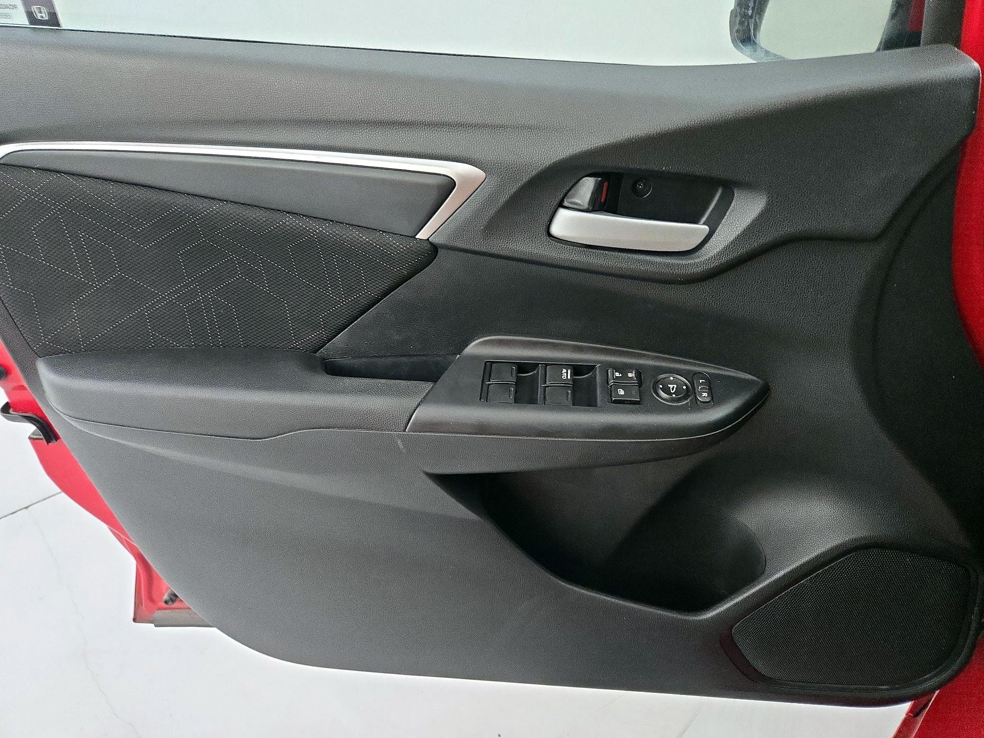Thumbnail: 2017 Honda Fit - 12