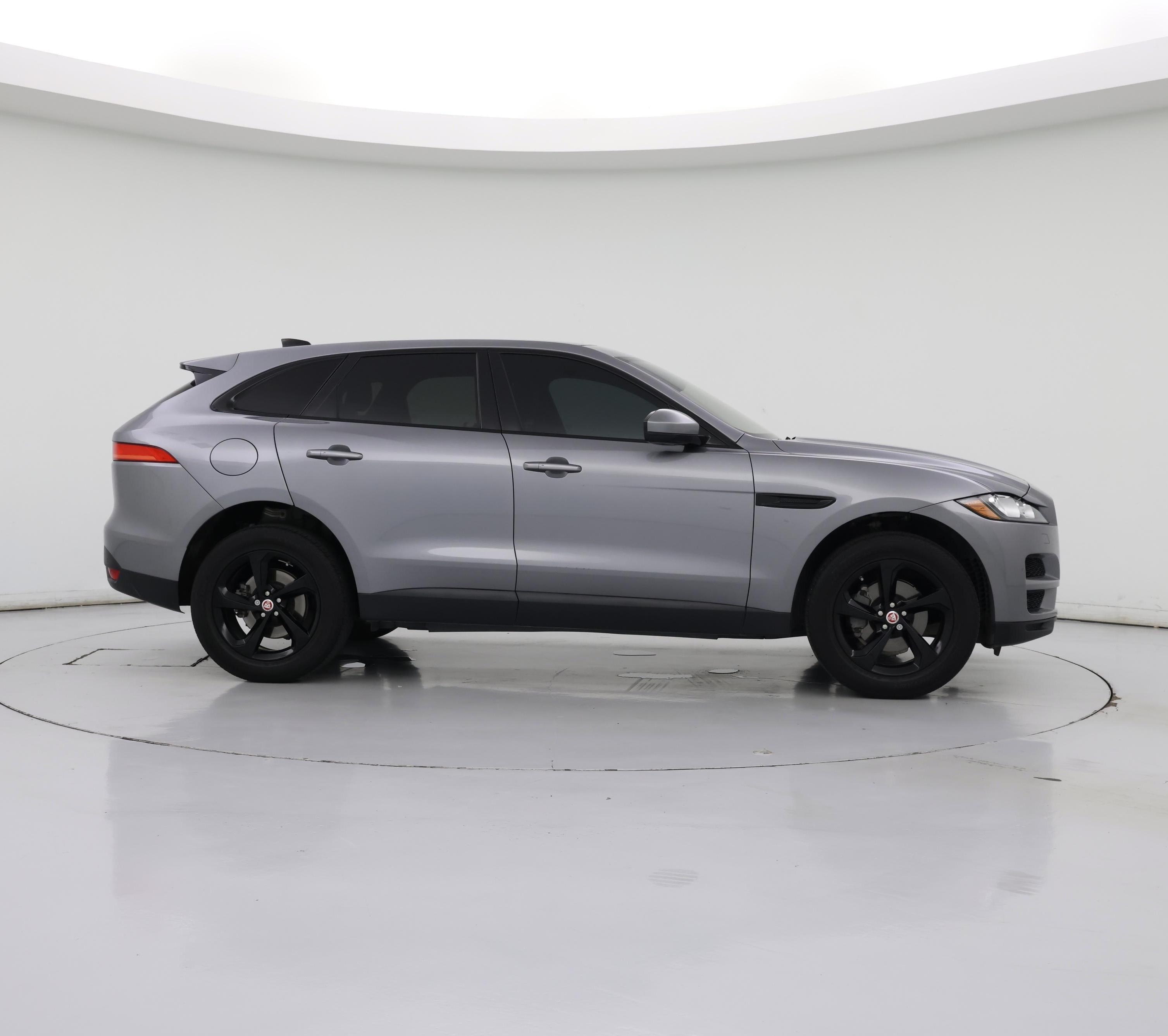 Thumbnail: 2020 Jaguar F-Pace - 7