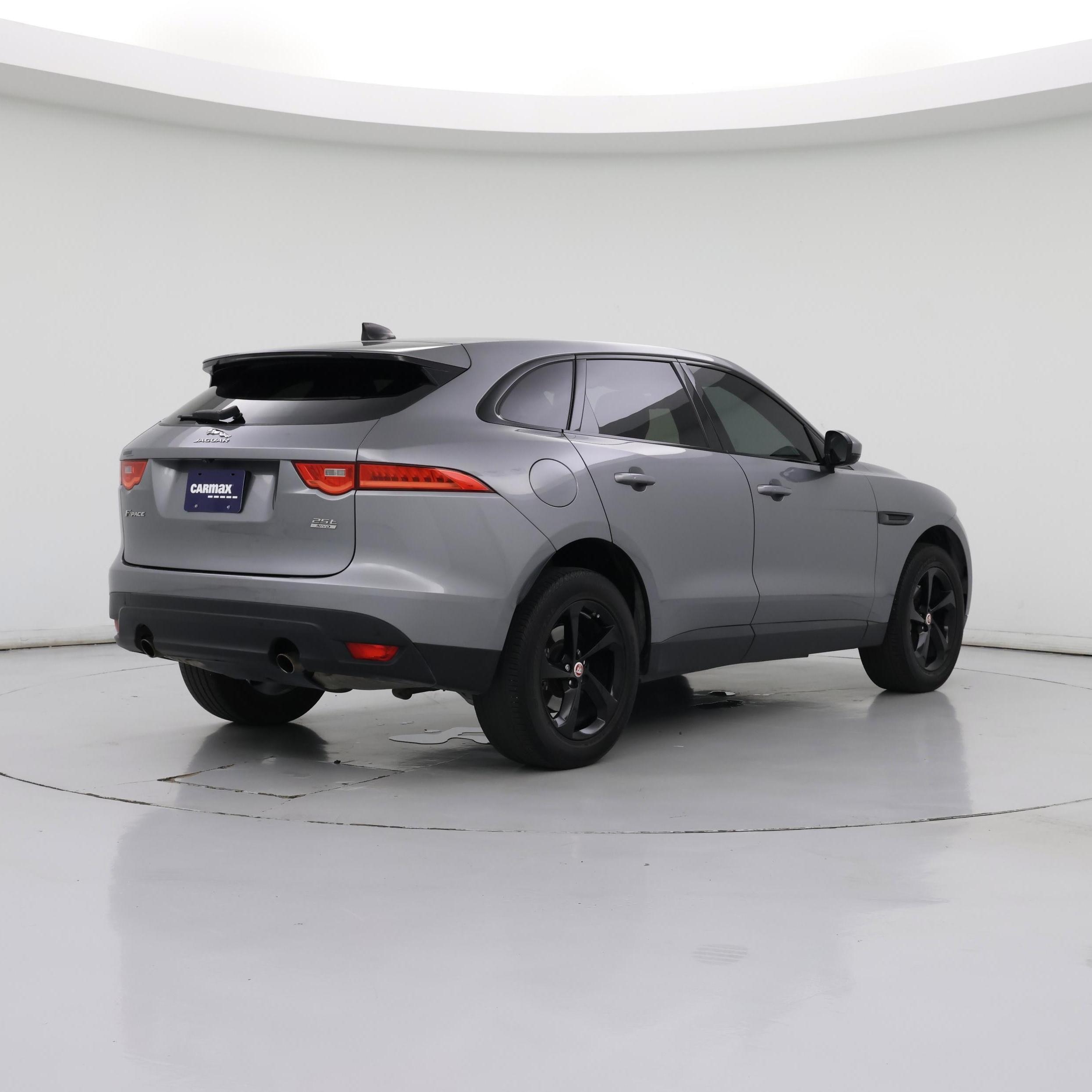 Thumbnail: 2020 Jaguar F-Pace - 8