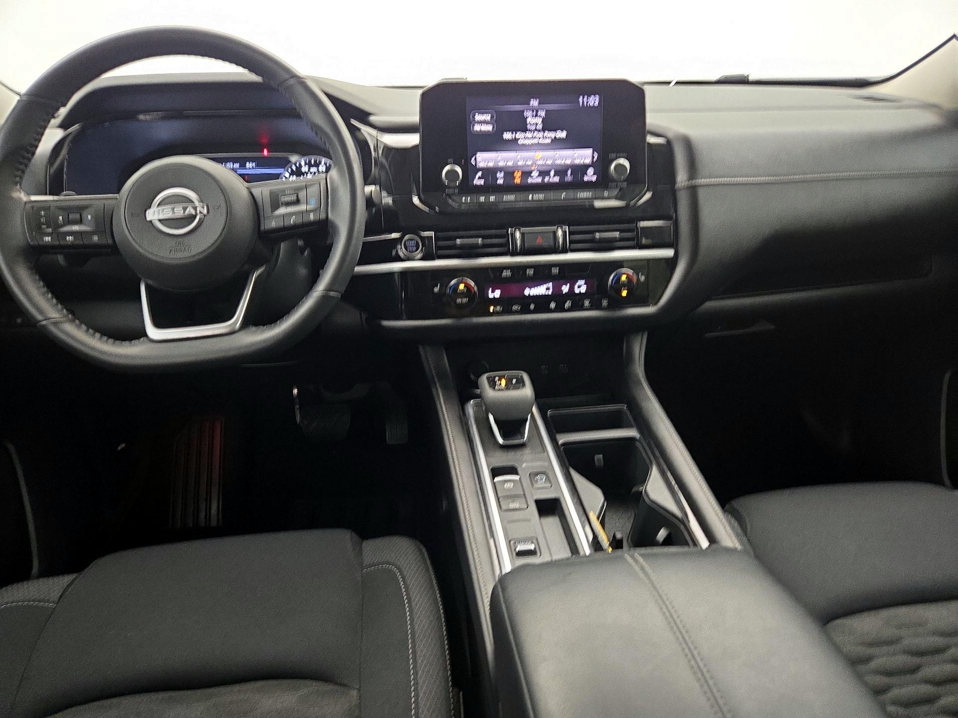 Thumbnail: 2022 Nissan Pathfinder - 9