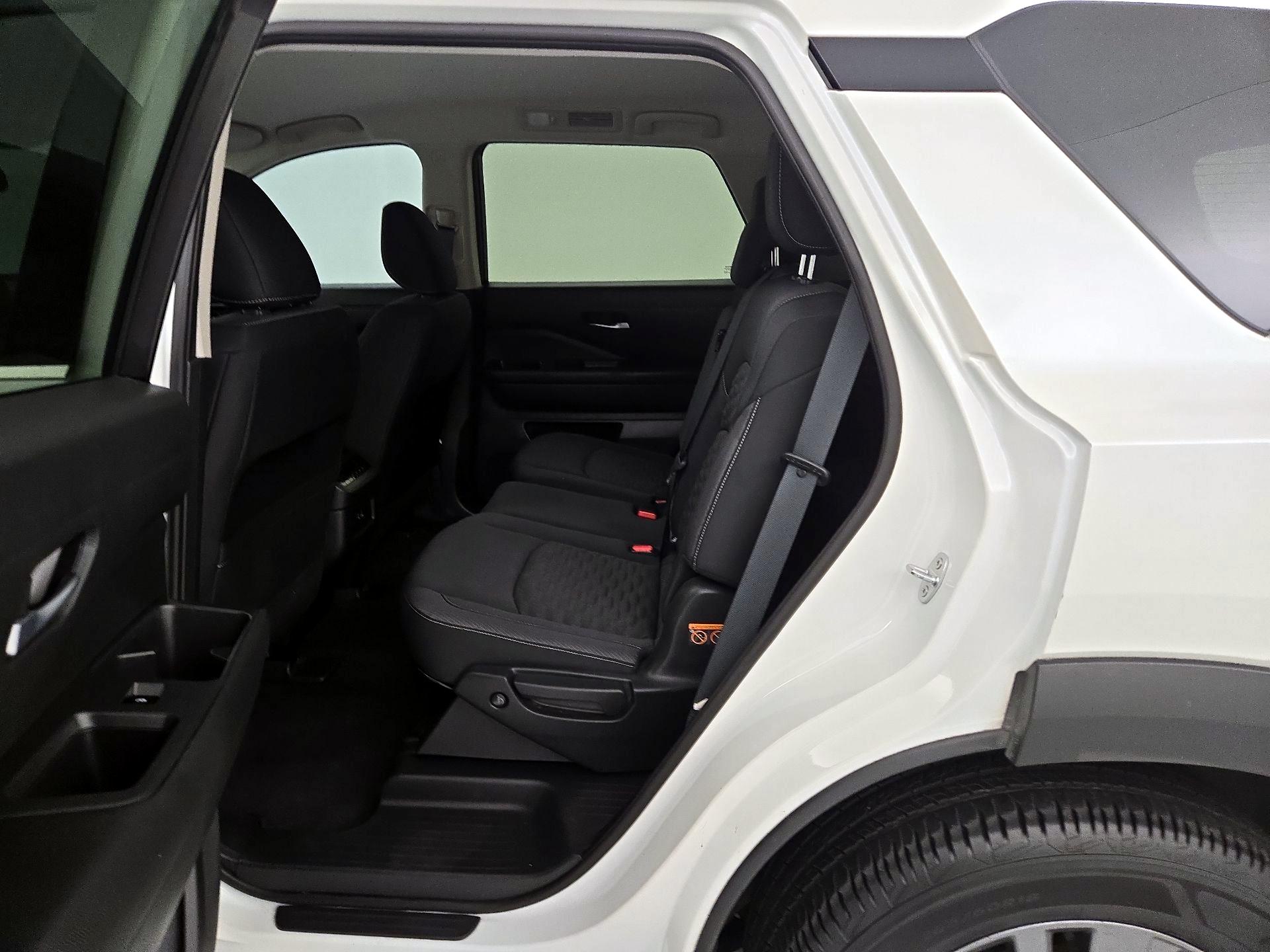 Thumbnail: 2022 Nissan Pathfinder - 19