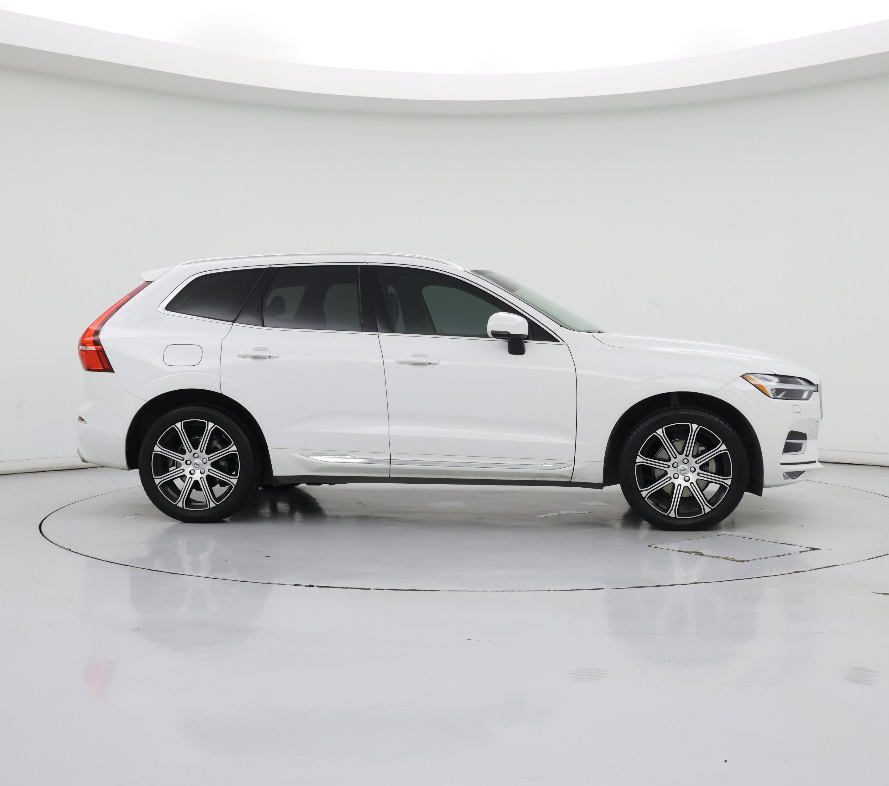 Thumbnail: 2020 Volvo XC60 - 7