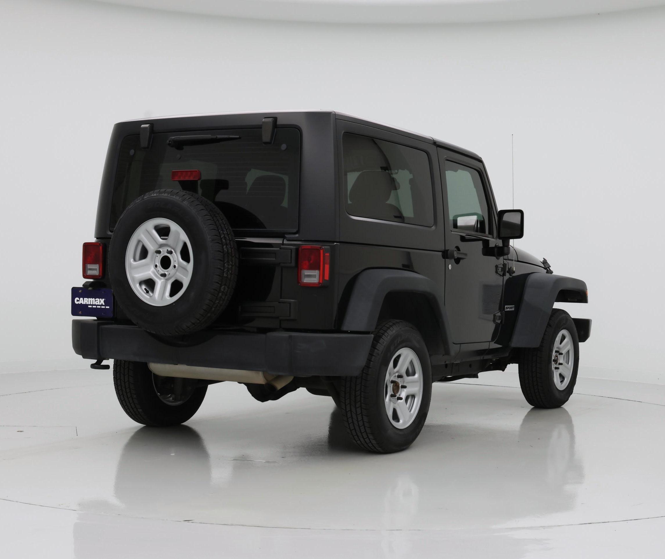 Thumbnail: 2016 Jeep Wrangler - 8
