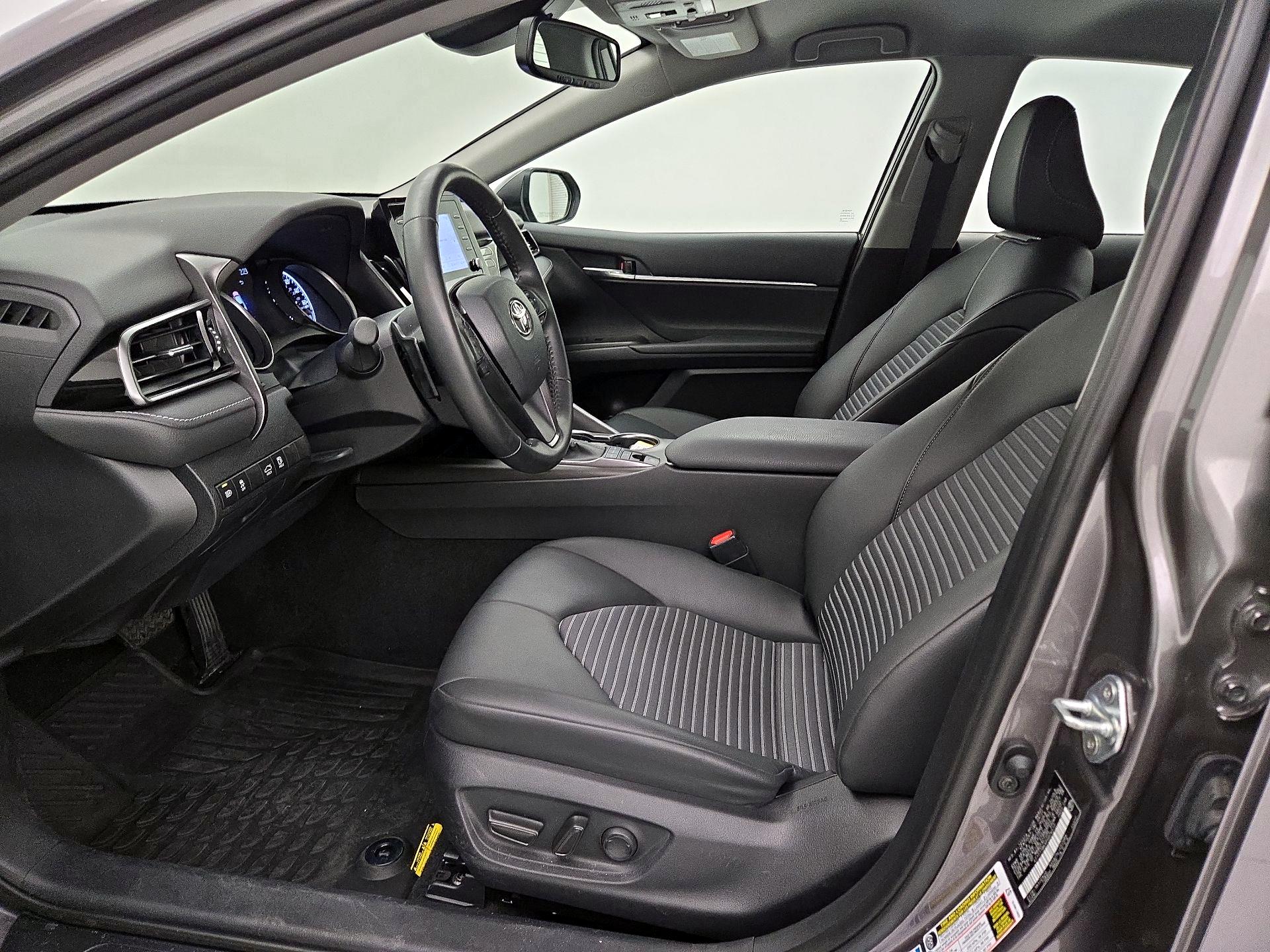 Thumbnail: 2023 Toyota Camry - 11