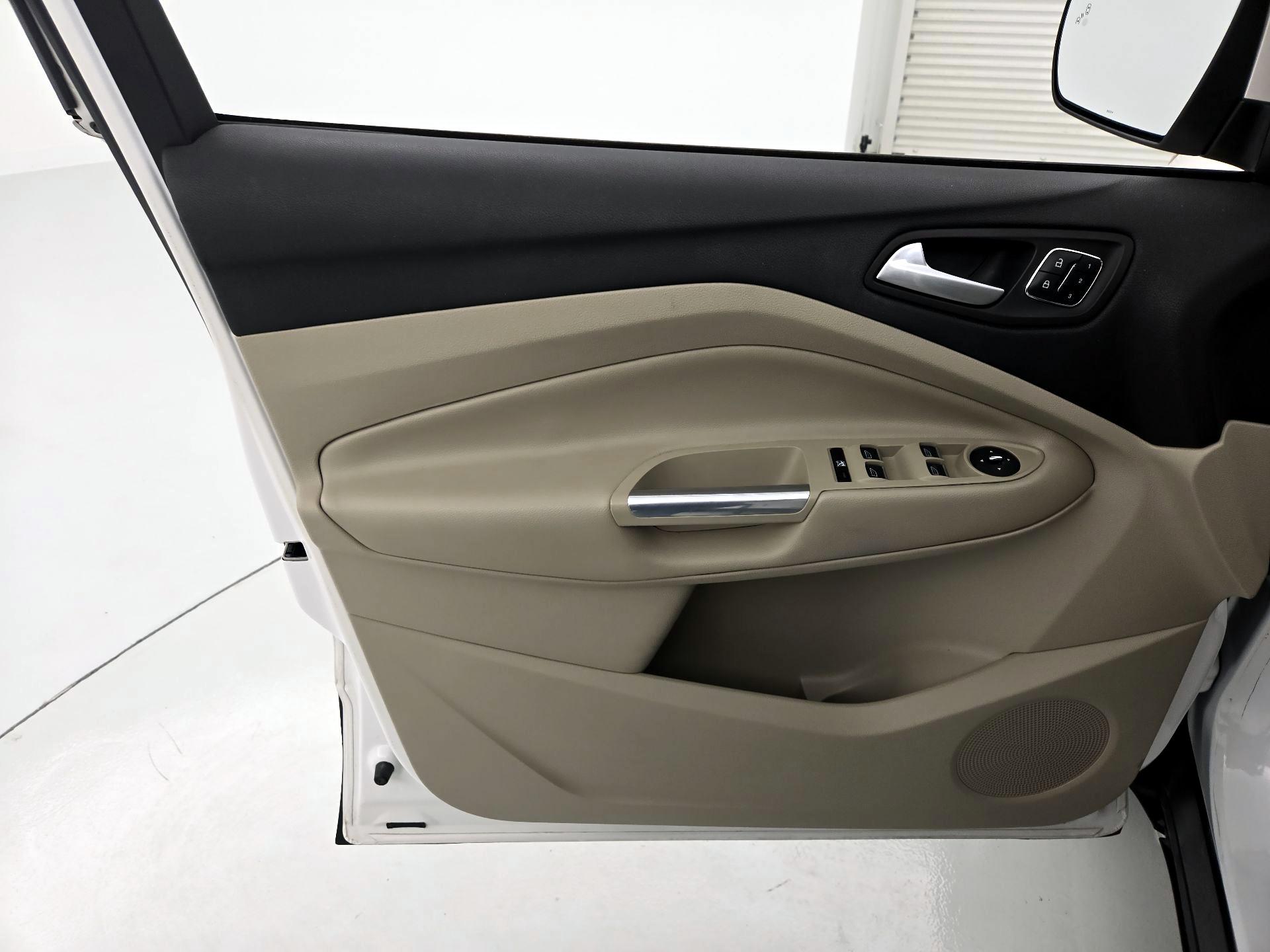 Thumbnail: 2014 Ford Escape - 12
