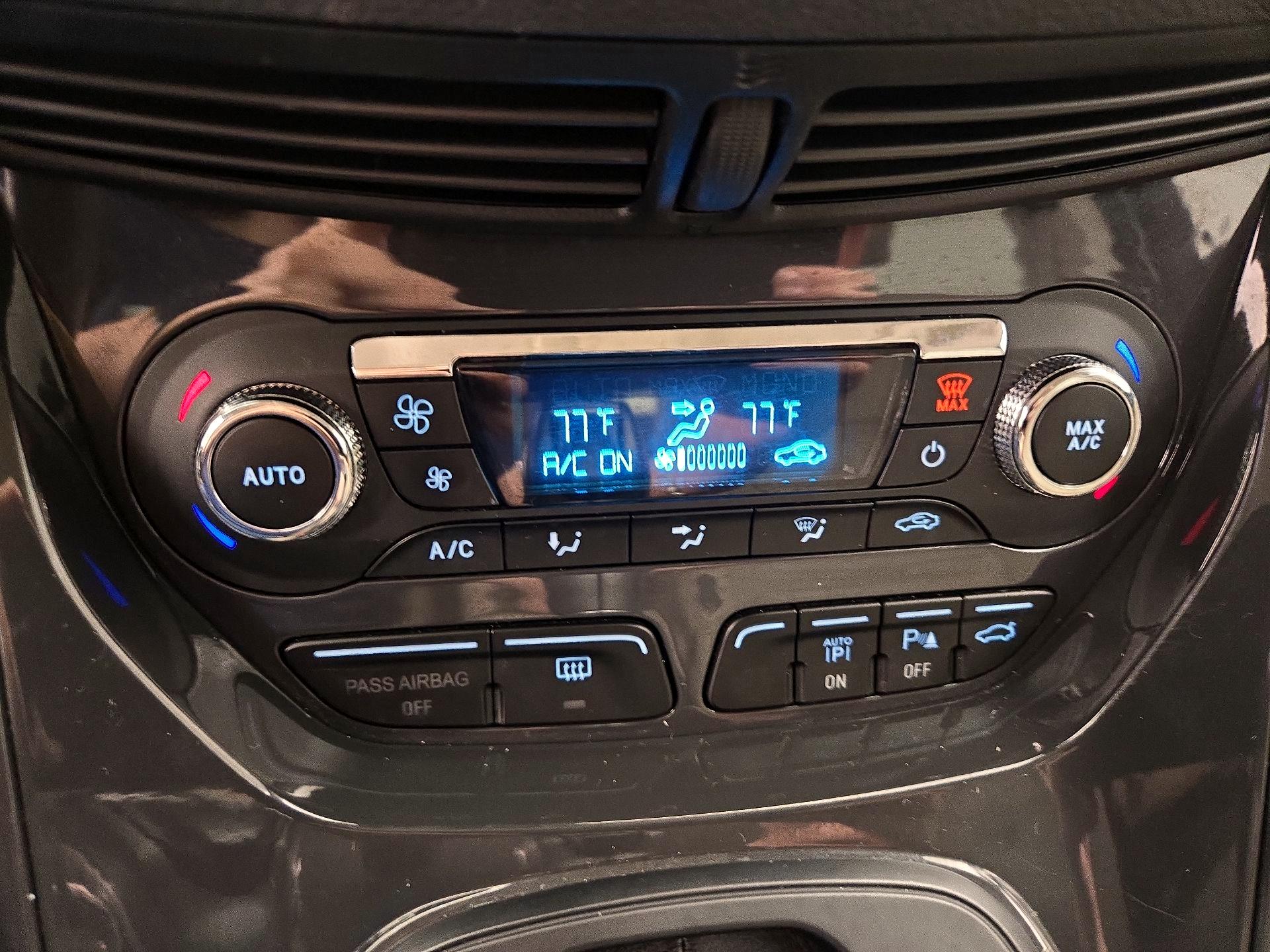 Thumbnail: 2014 Ford Escape - 16