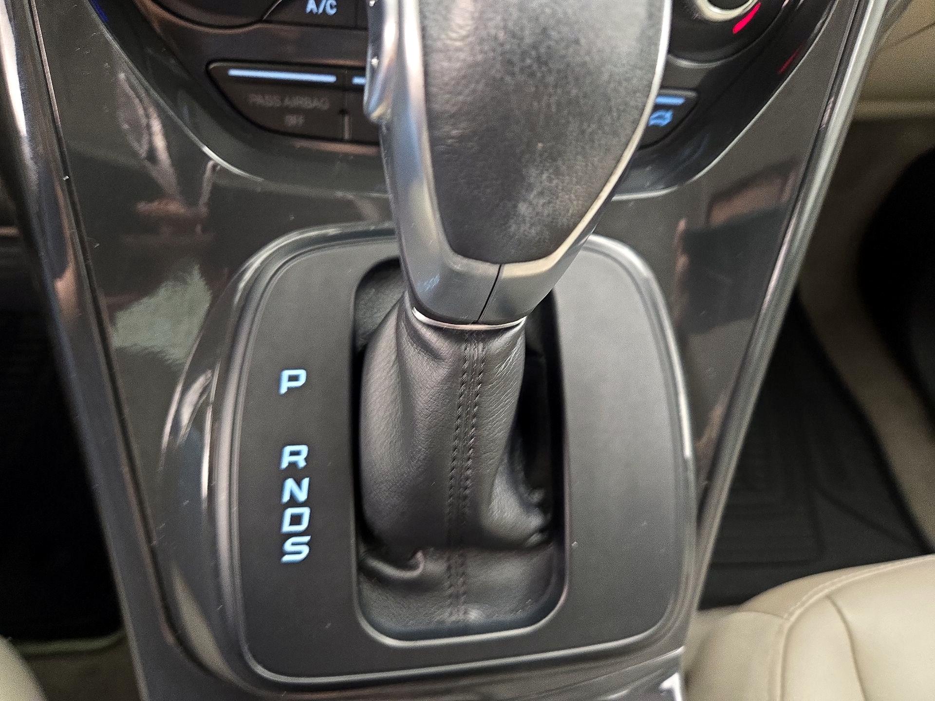 Thumbnail: 2014 Ford Escape - 17