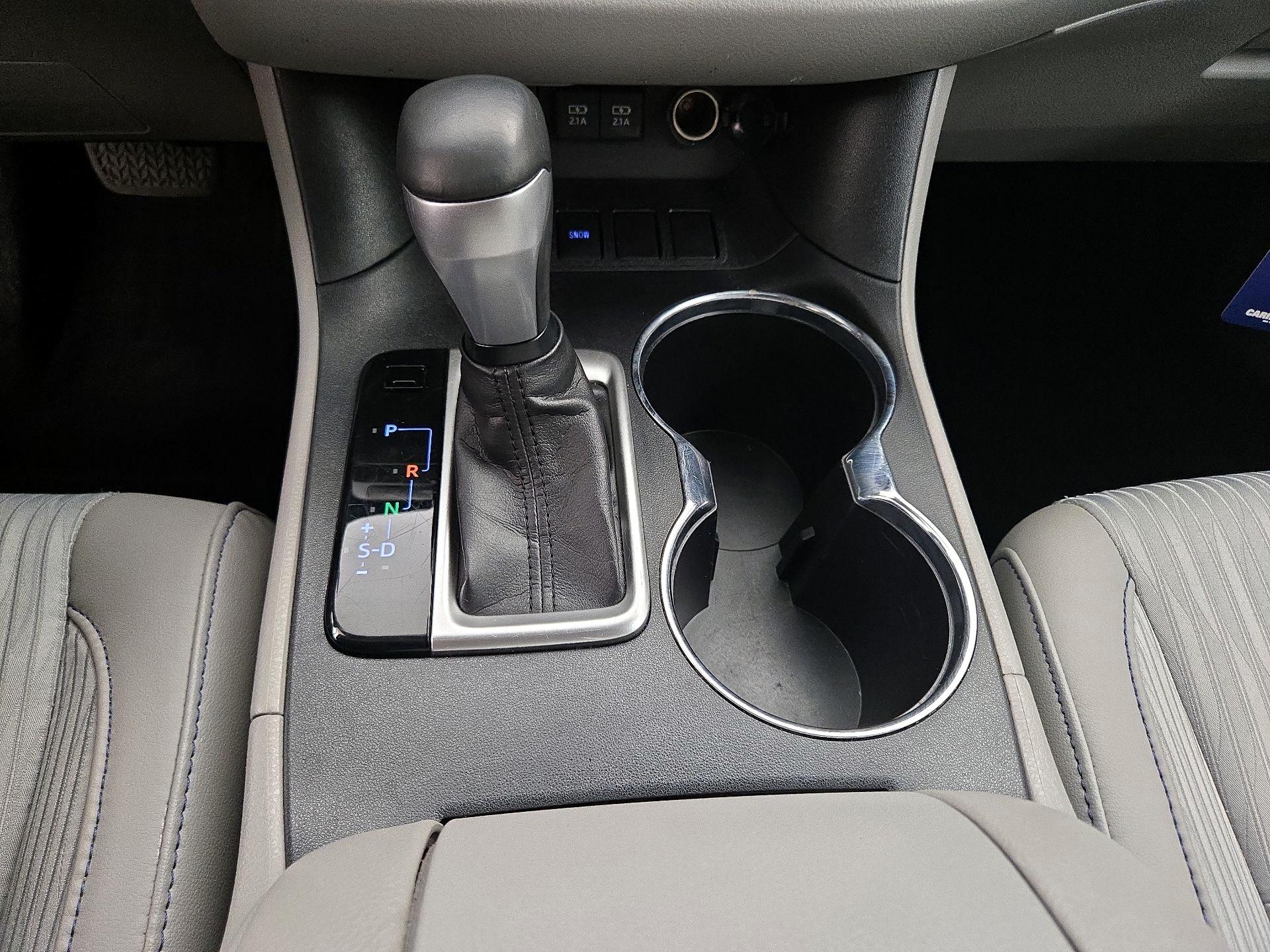 Thumbnail: 2019 Toyota Highlander - 17