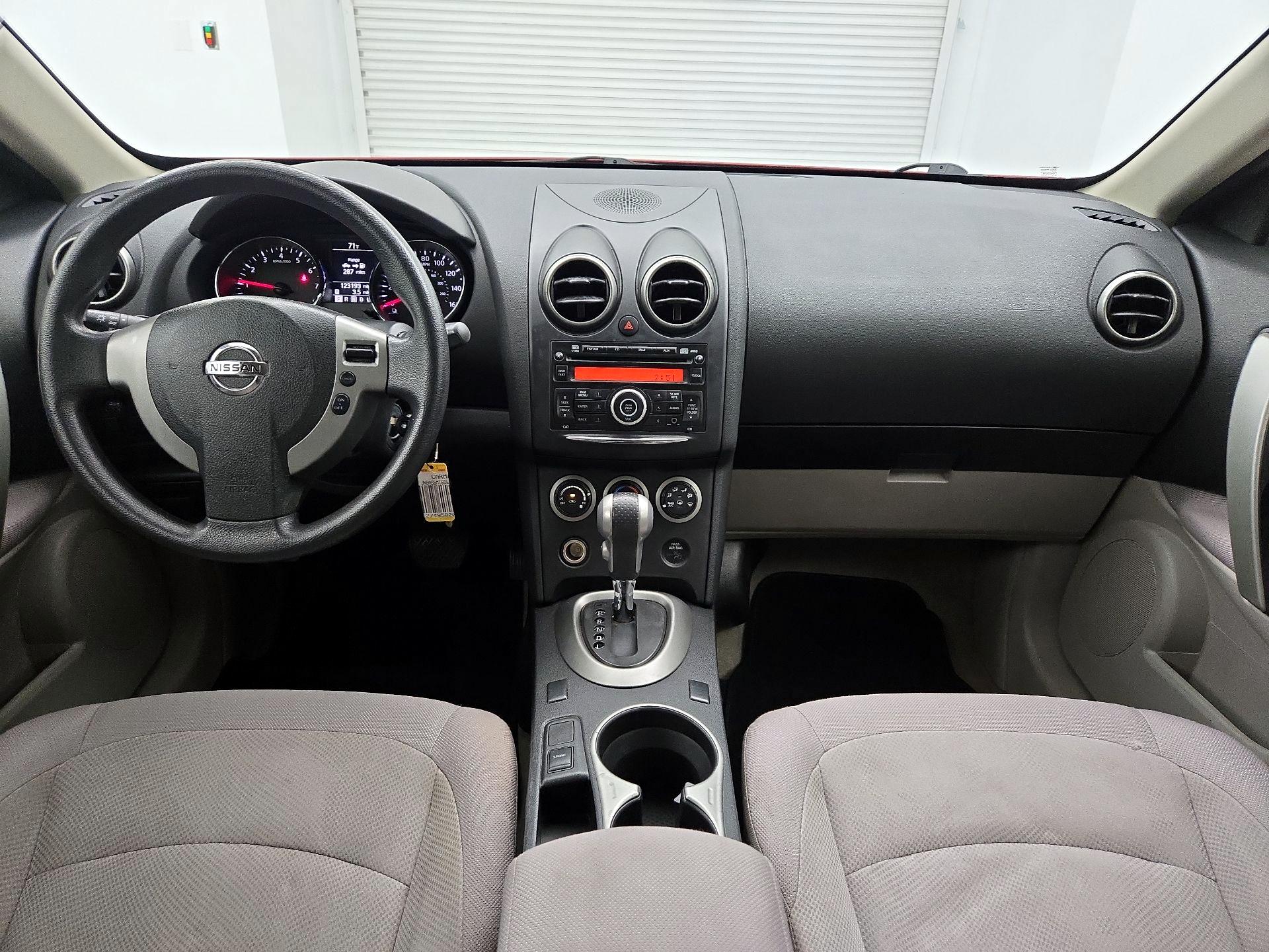 Thumbnail: 2013 Nissan Rogue - 9