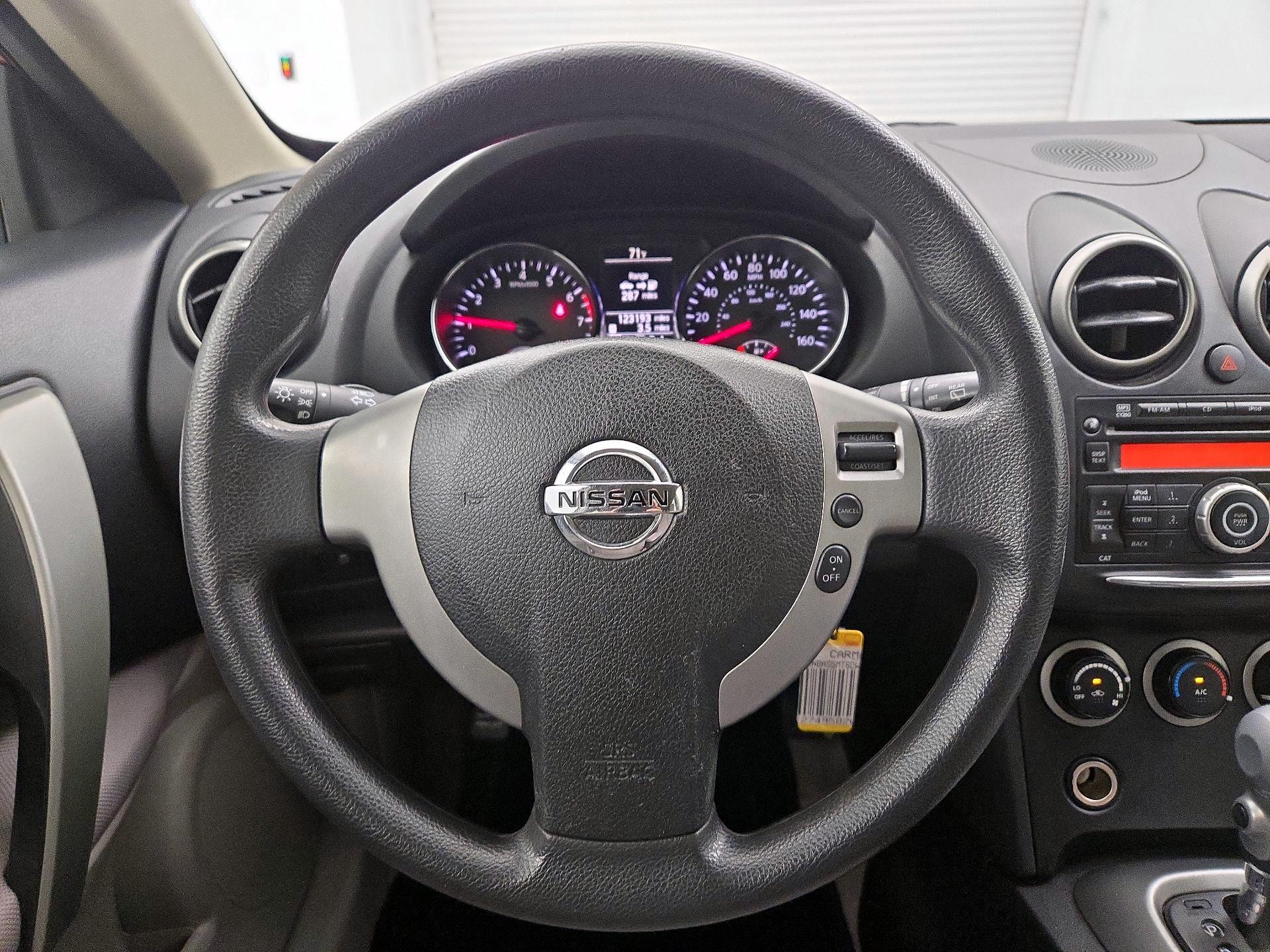 Thumbnail: 2013 Nissan Rogue - 10