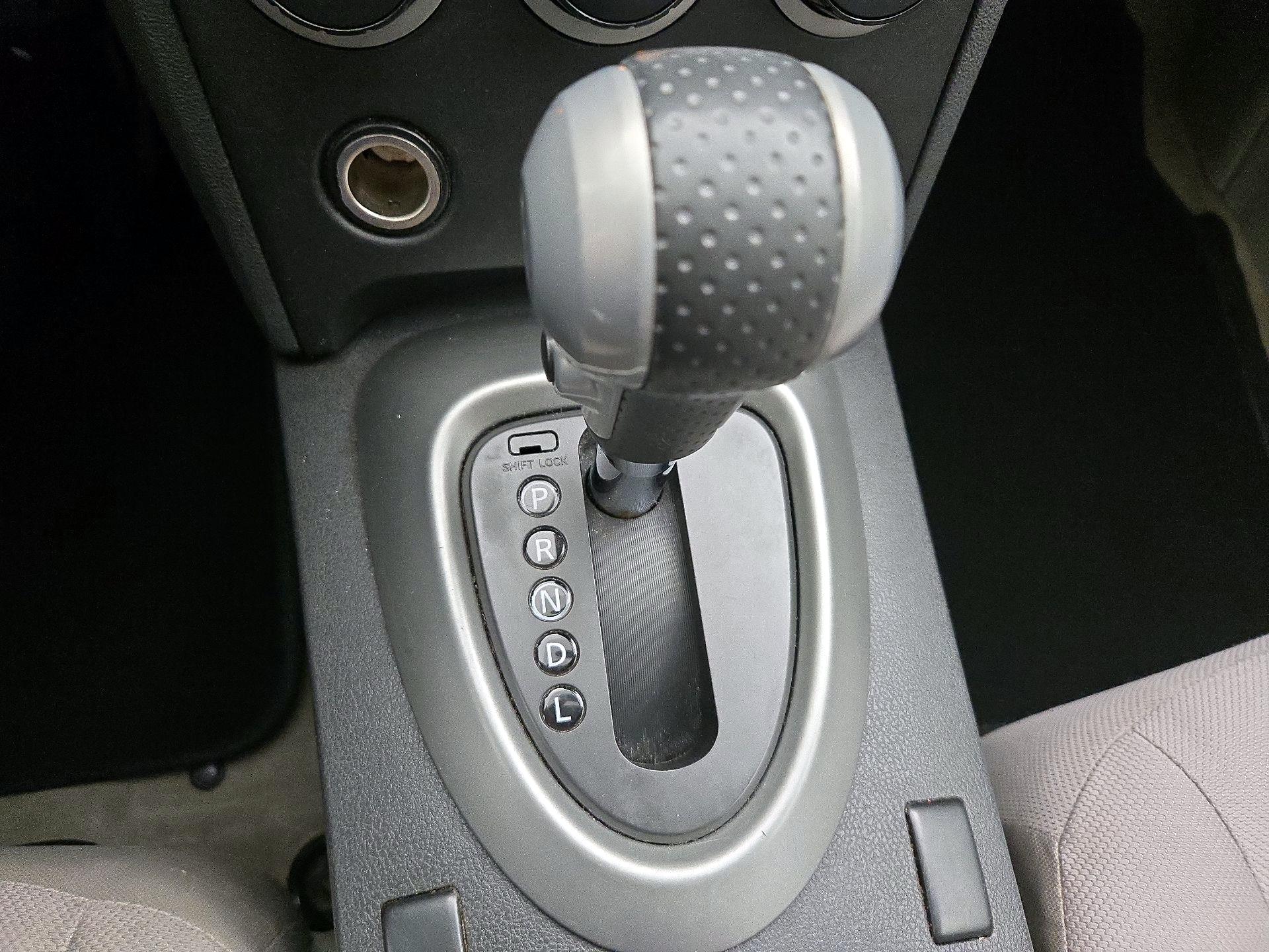Thumbnail: 2013 Nissan Rogue - 16