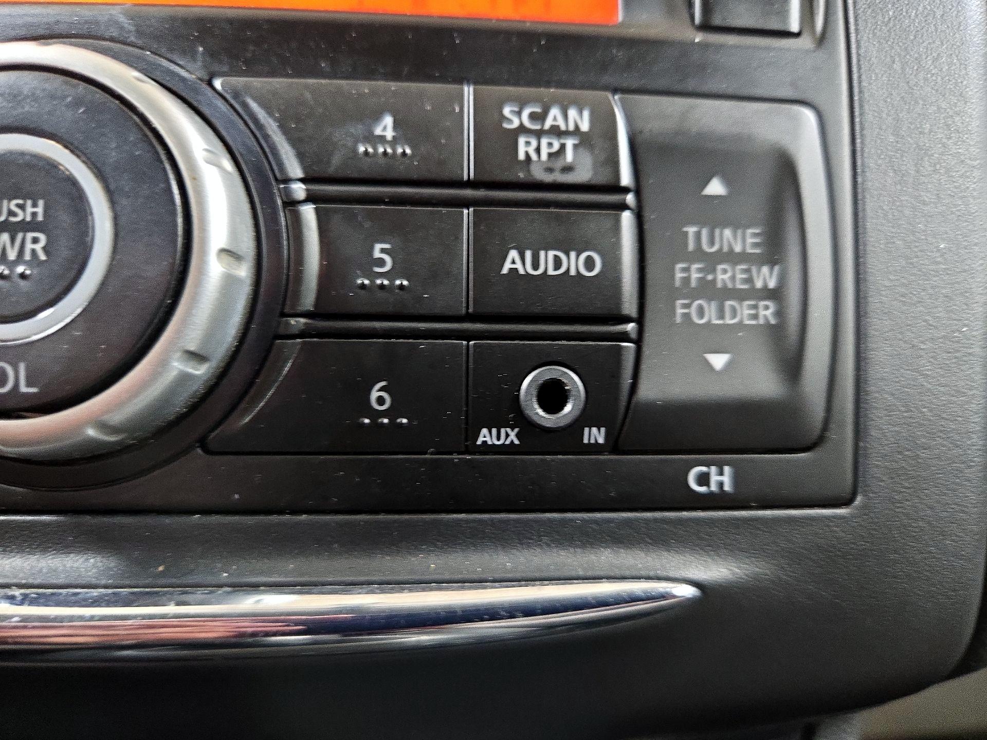Thumbnail: 2013 Nissan Rogue - 17