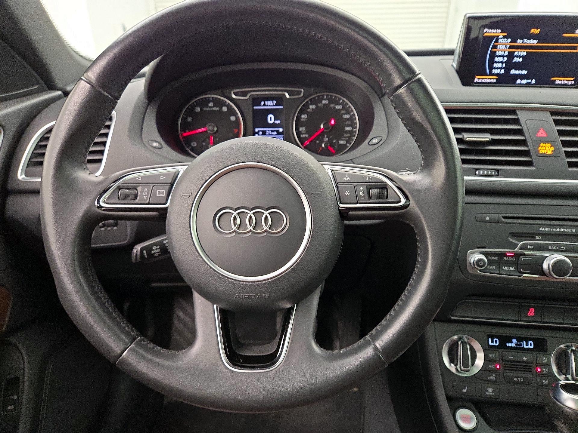 Thumbnail: 2015 Audi Q3 - 10