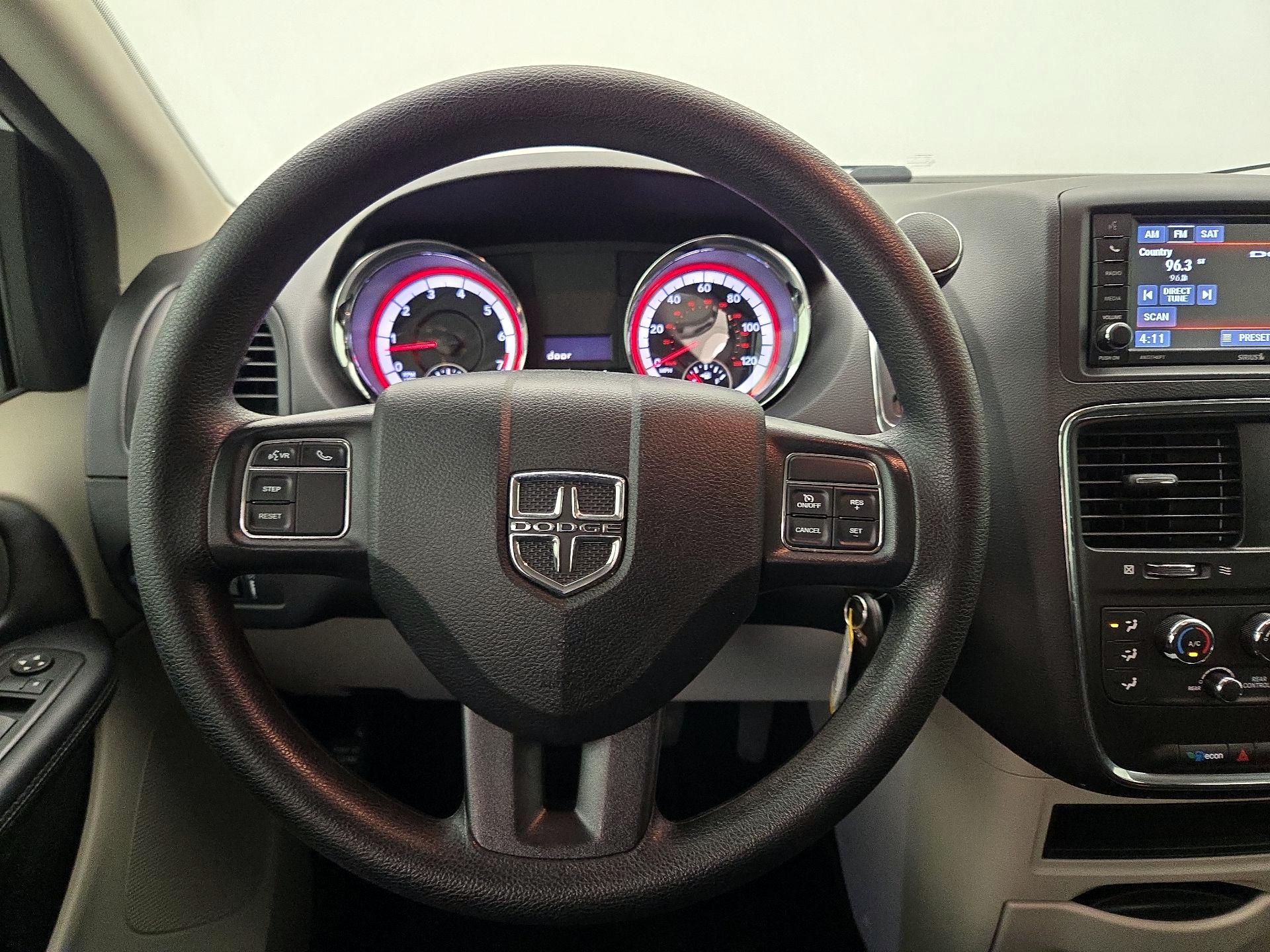 Thumbnail: 2019 Dodge Grand Caravan - 10