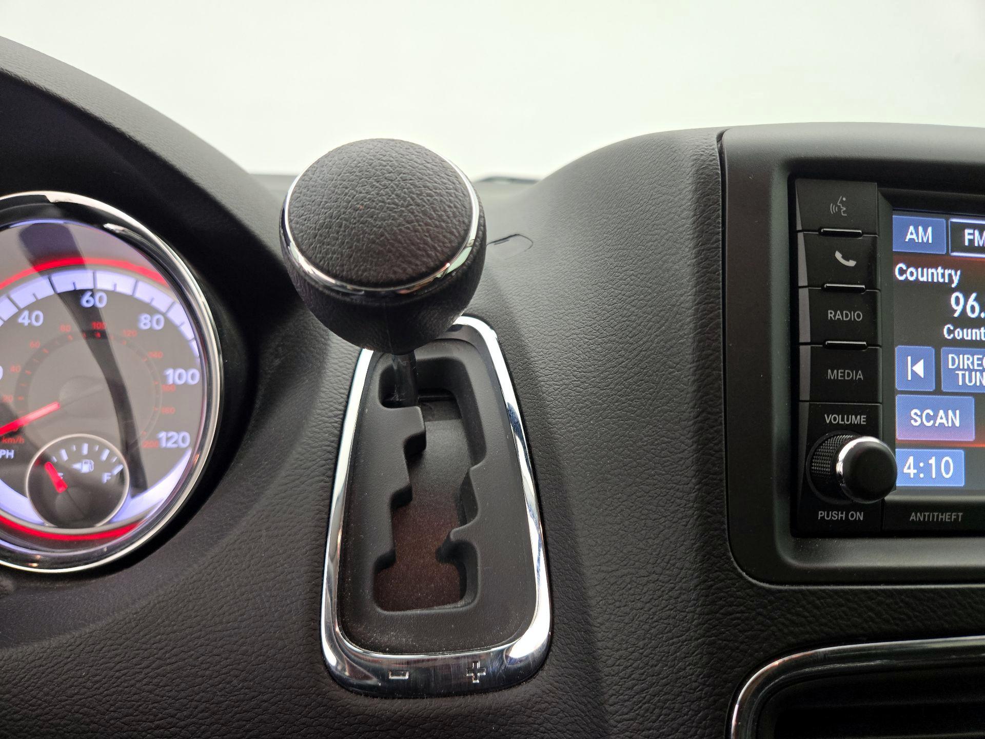 Thumbnail: 2019 Dodge Grand Caravan - 17
