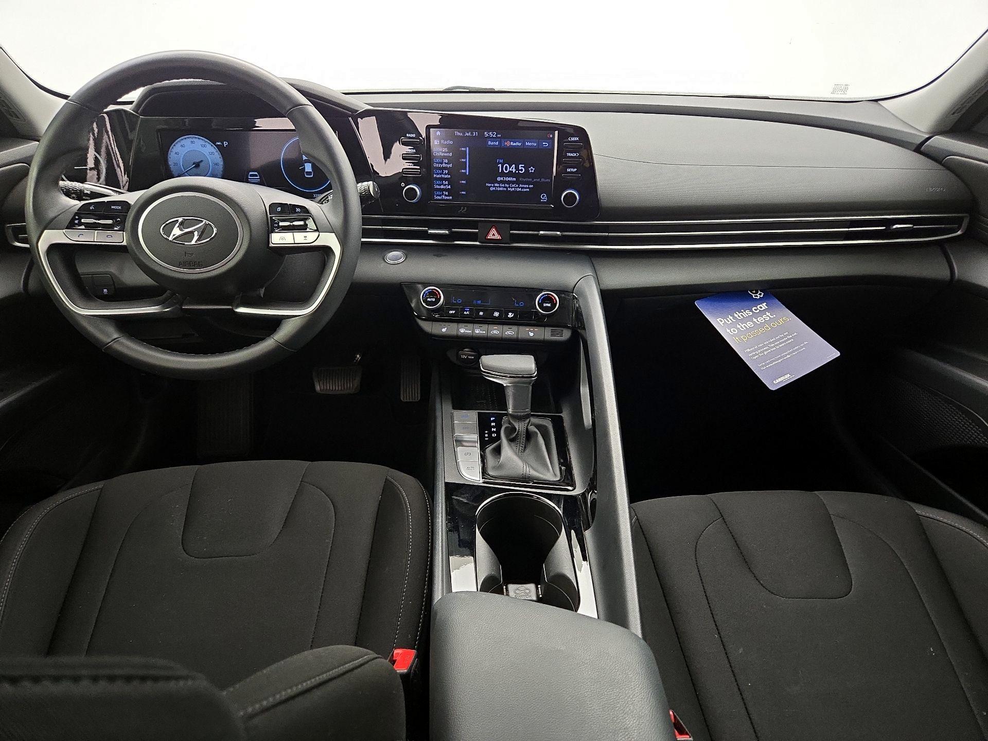 Thumbnail: 2022 Hyundai Elantra - 9