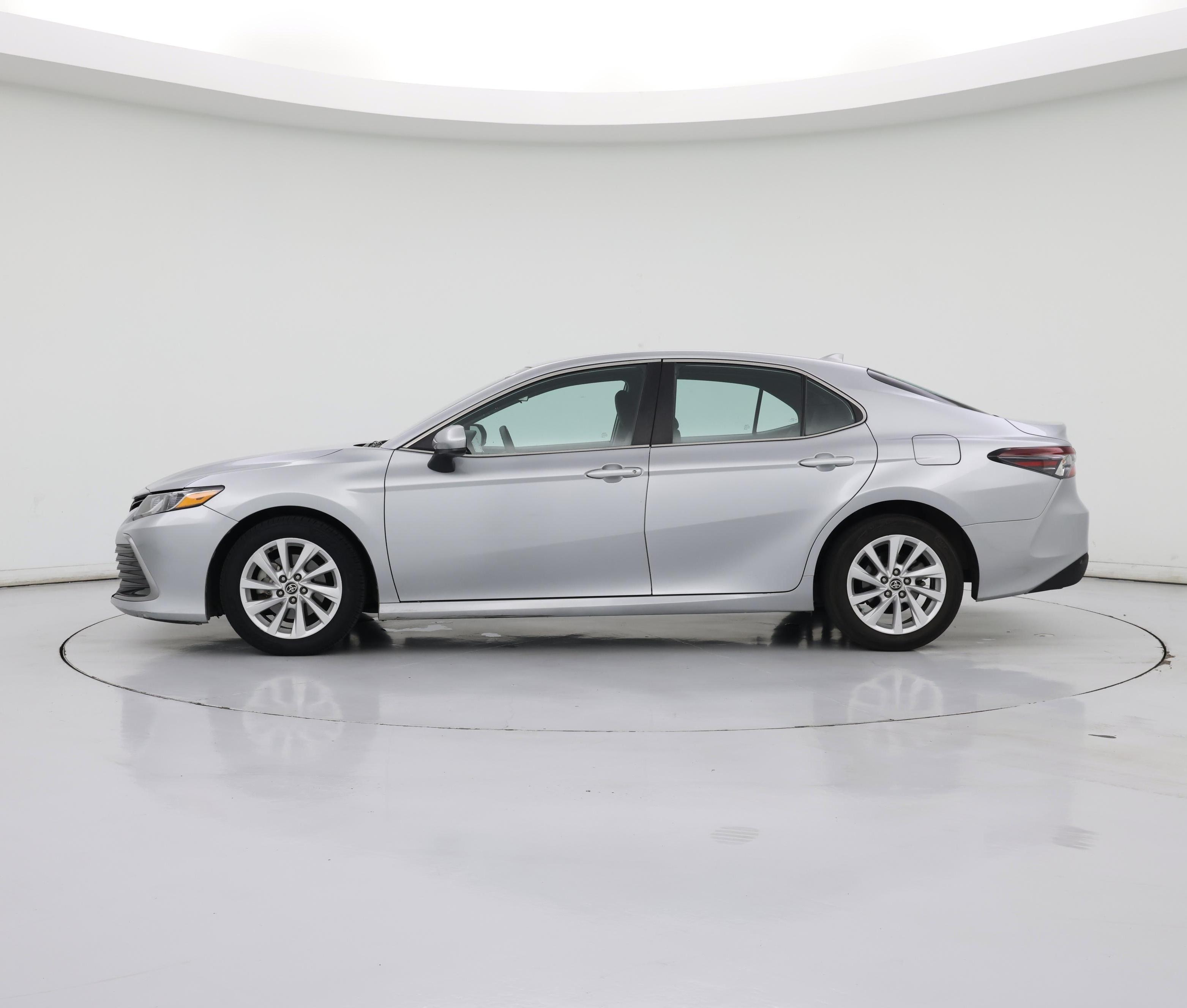Thumbnail: 2022 Toyota Camry - 3
