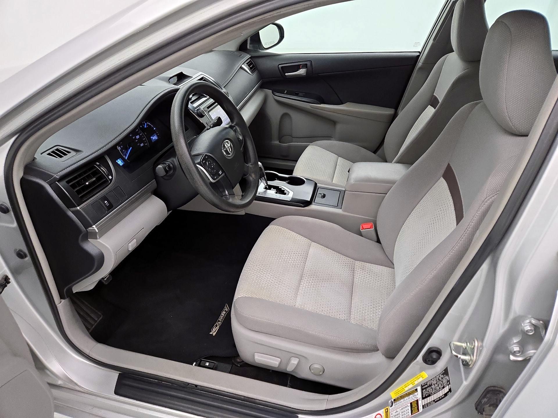 Thumbnail: 2014 Toyota Camry - 11