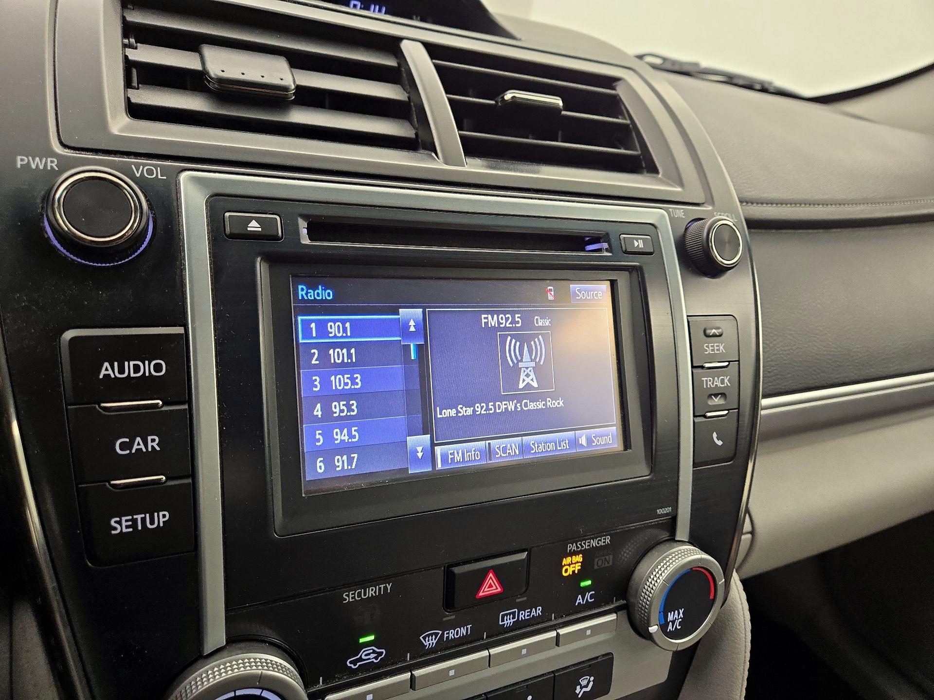 Thumbnail: 2014 Toyota Camry - 15