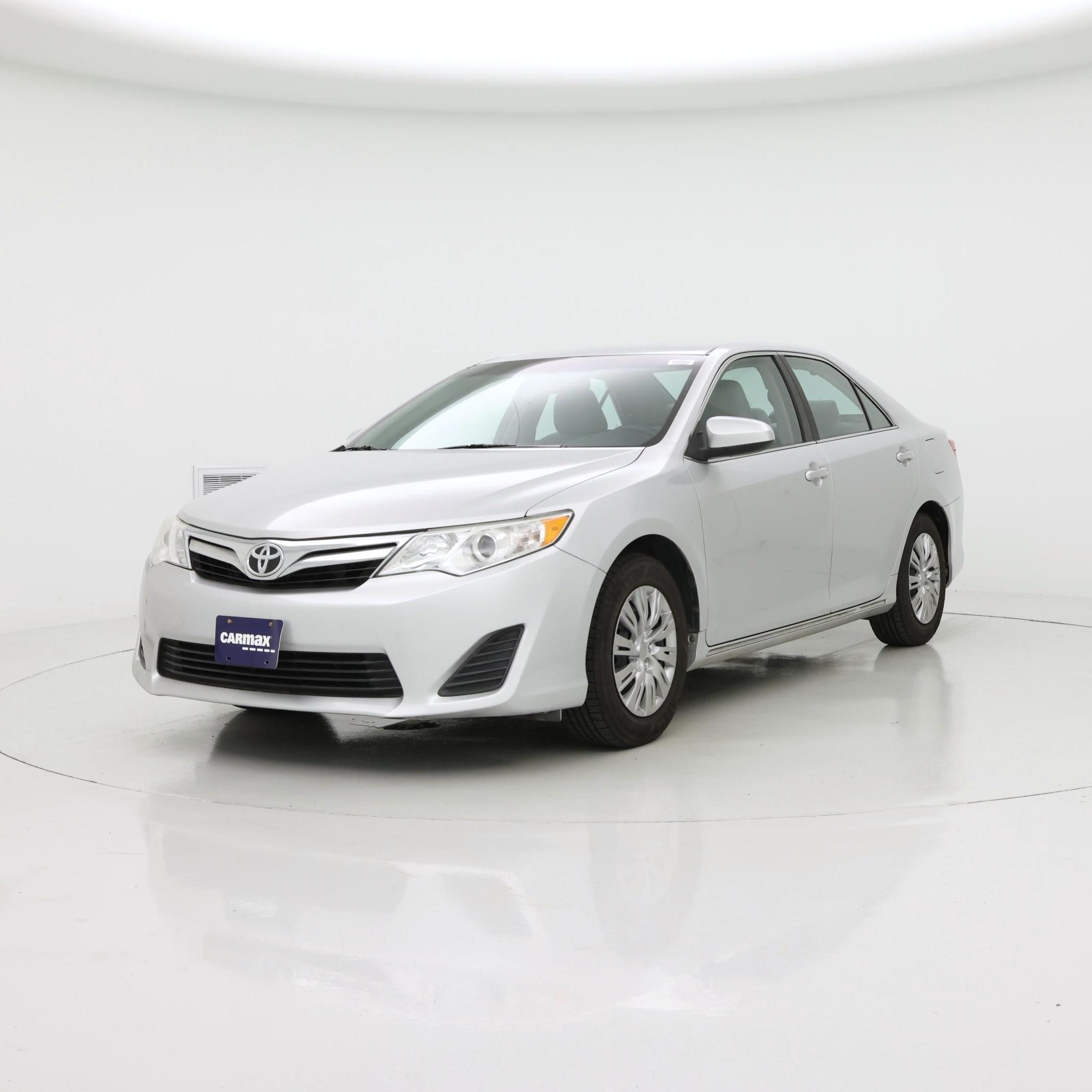Thumbnail: 2014 Toyota Camry - 4