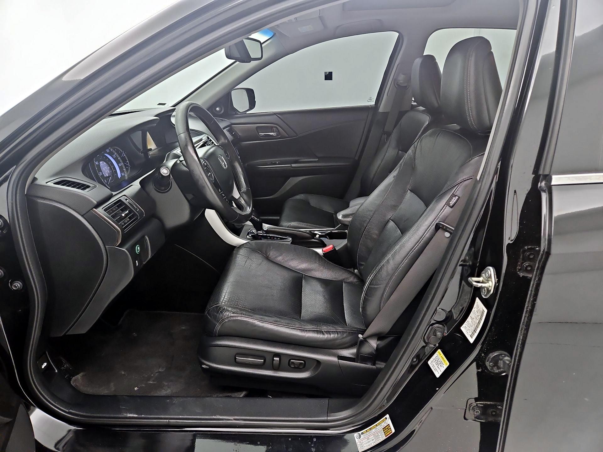Thumbnail: 2013 Honda Accord - 11
