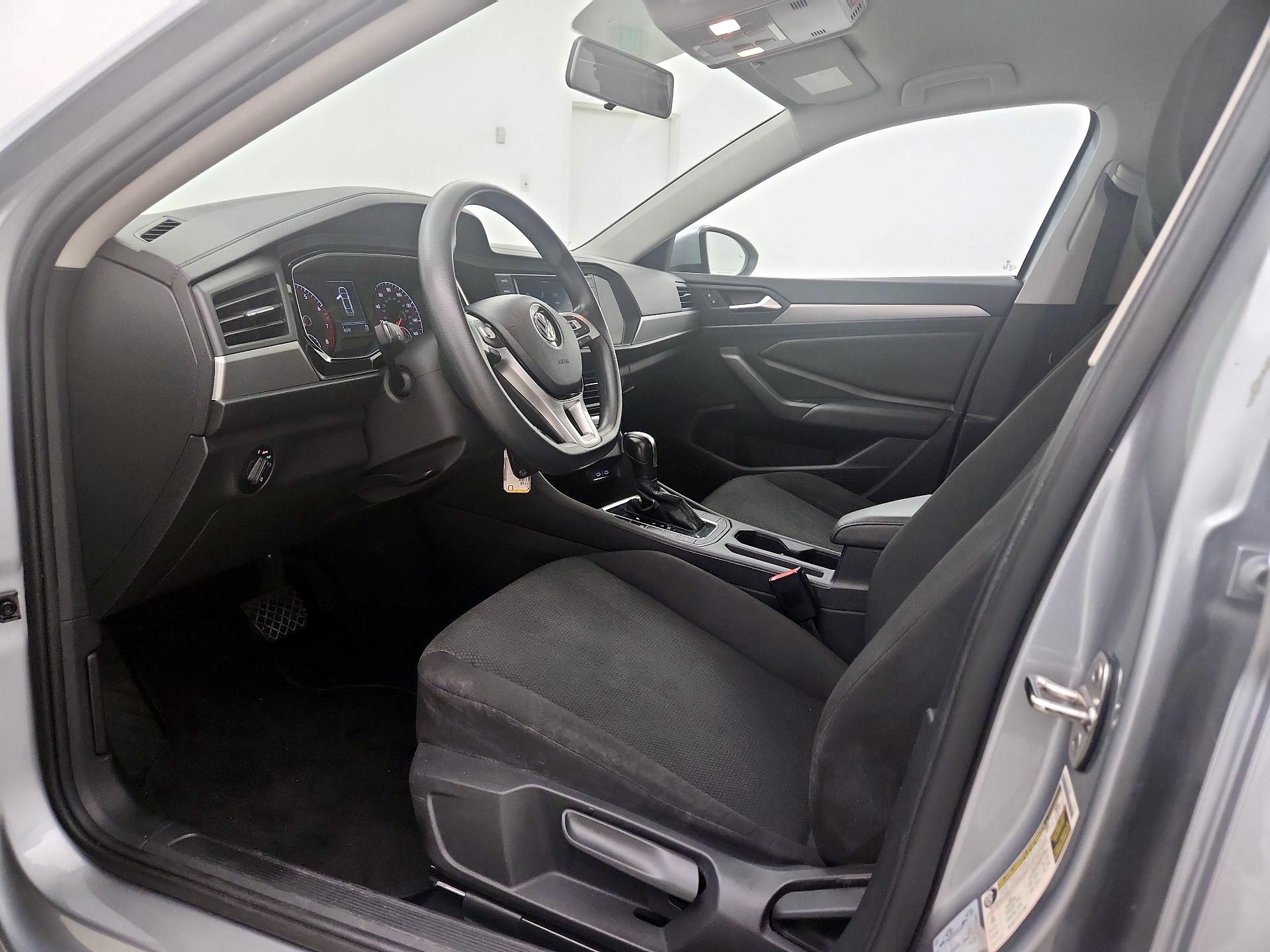 Thumbnail: 2020 Volkswagen Jetta - 11