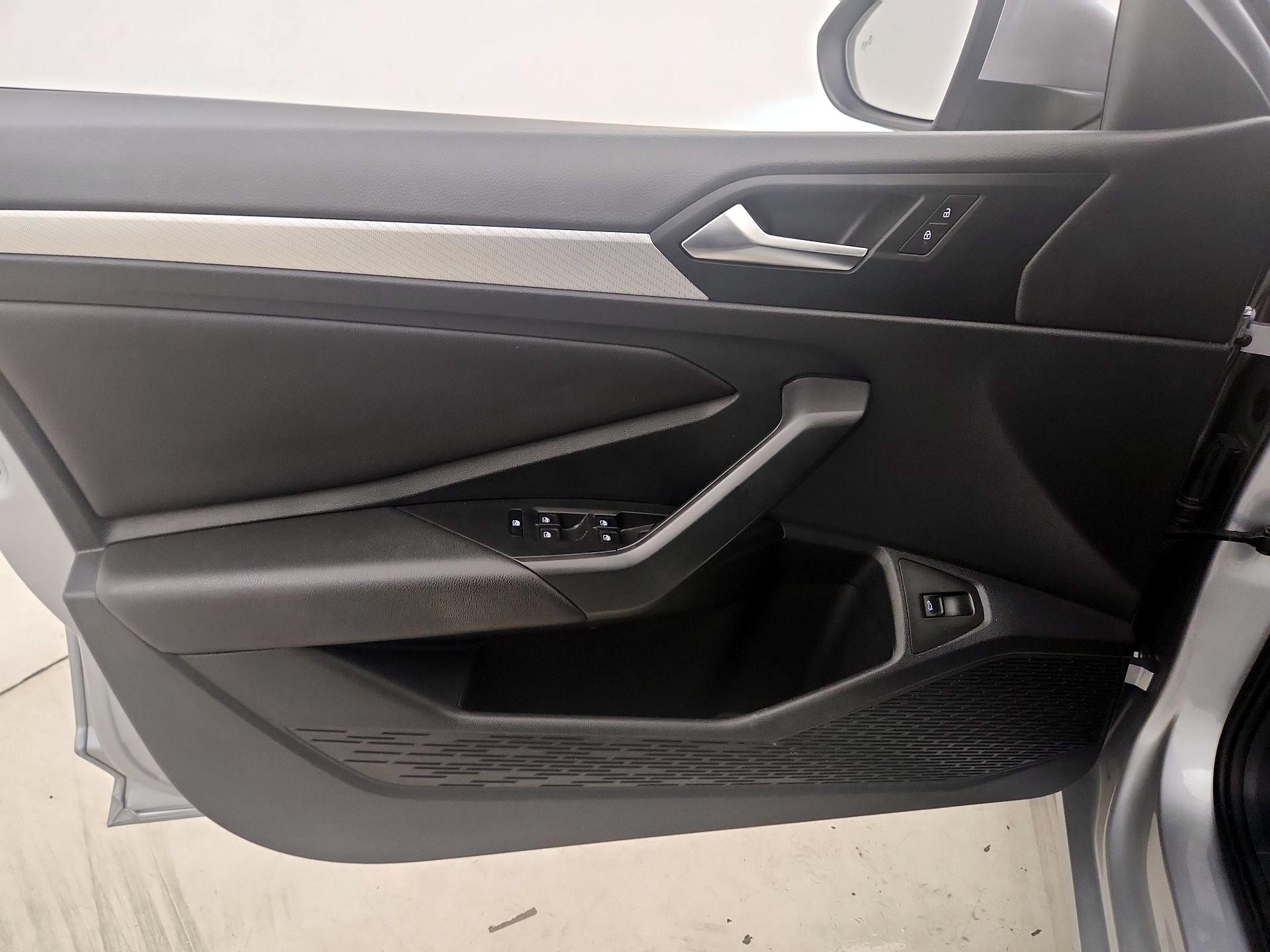 Thumbnail: 2020 Volkswagen Jetta - 12
