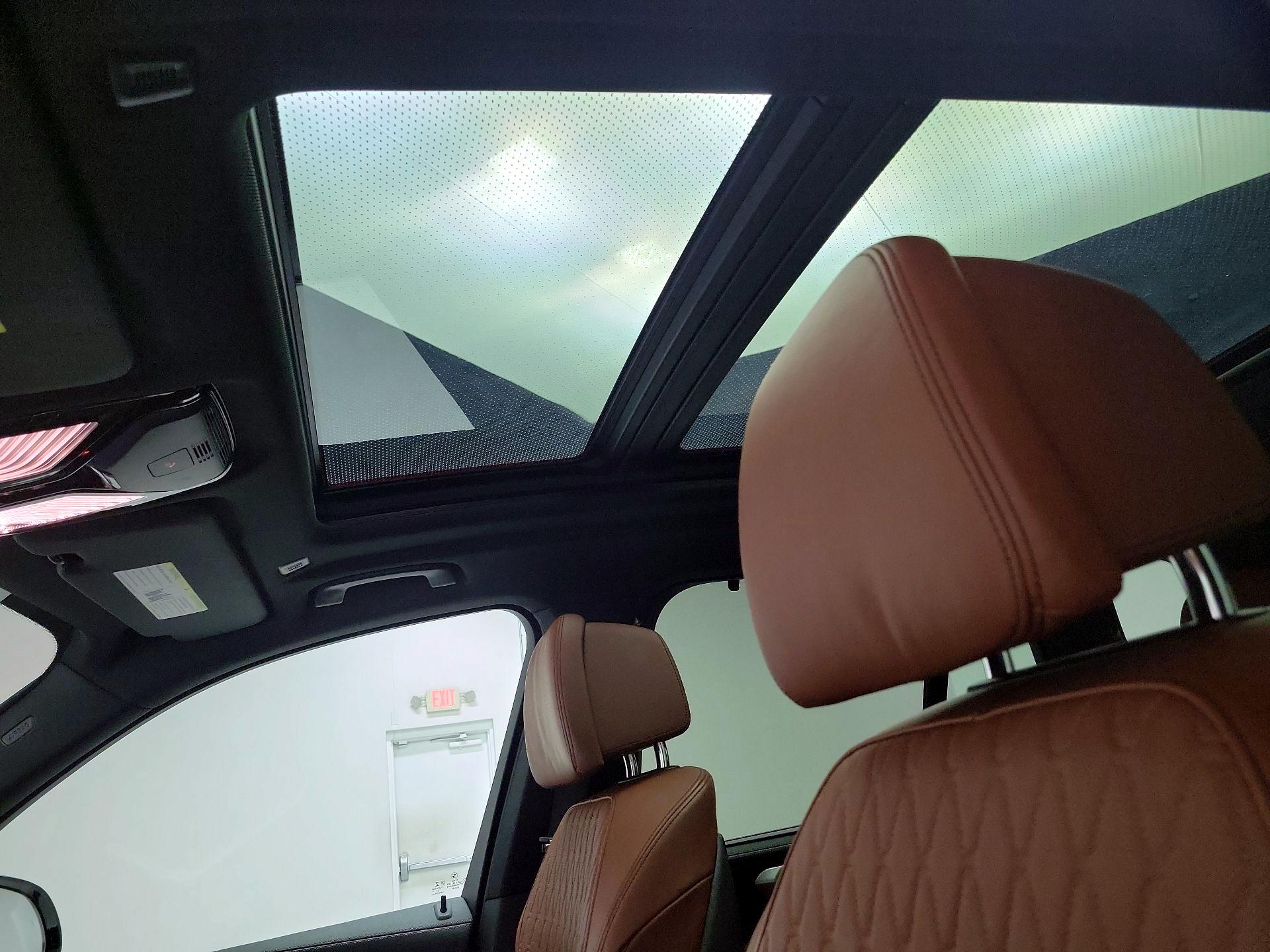 Thumbnail: 2022 BMW X5 - 20