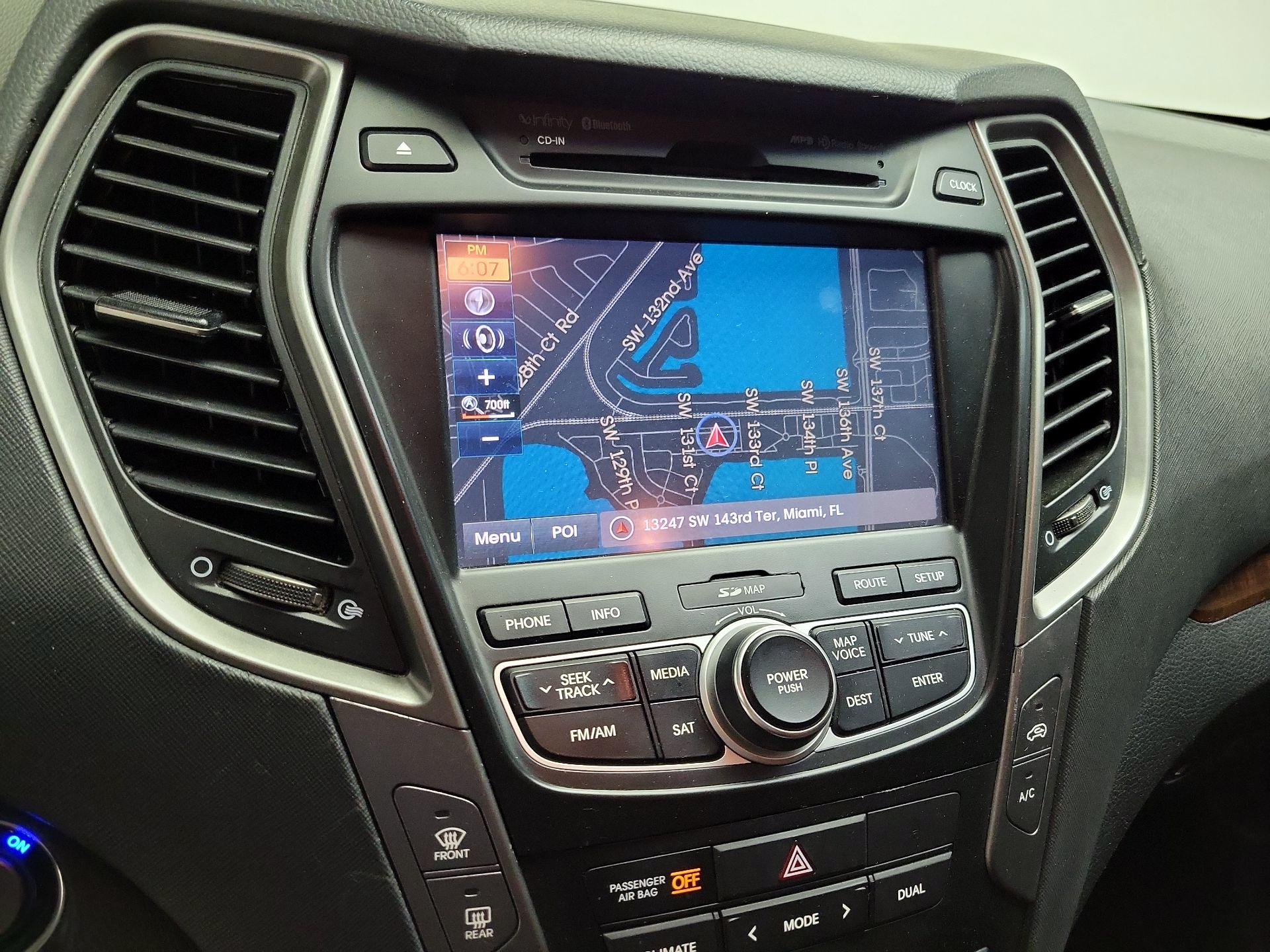 Thumbnail: 2015 Hyundai Santa Fe - 14