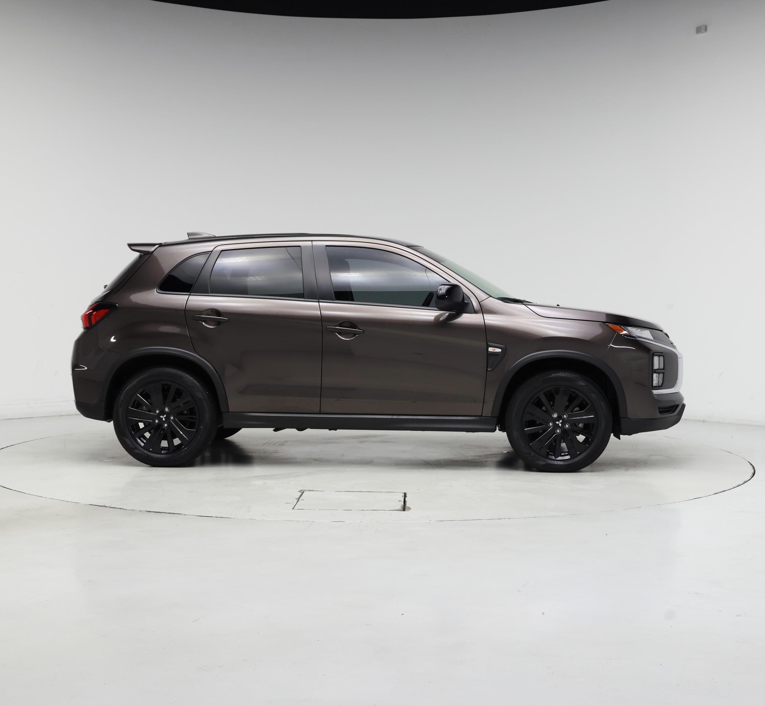 Thumbnail: 2022 Mitsubishi Outlander Sport - 7