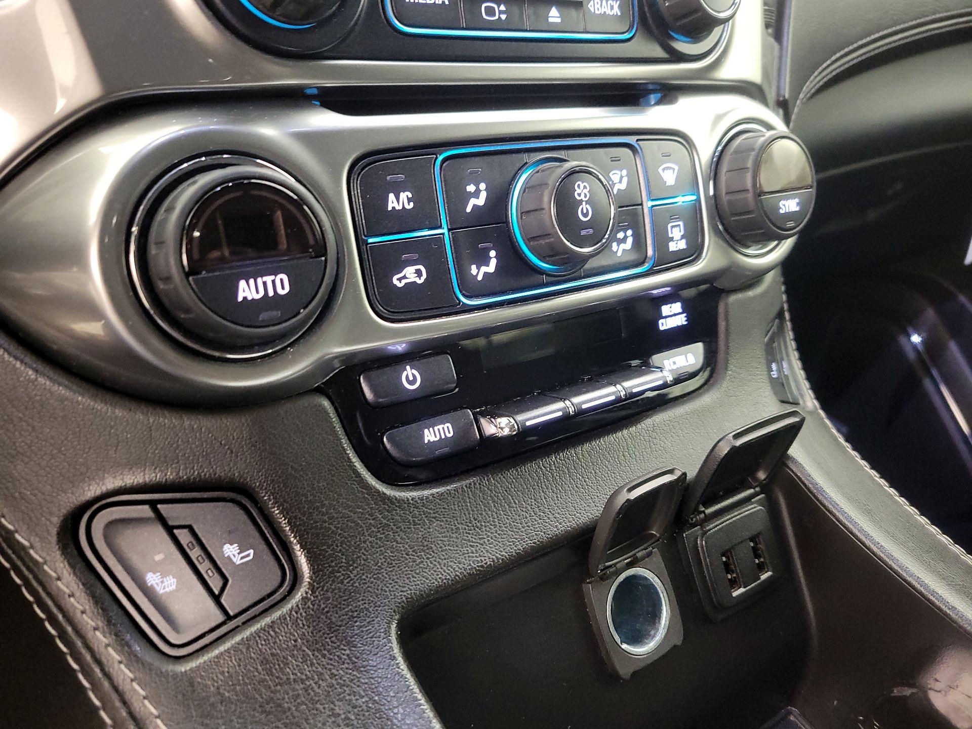 Thumbnail: 2019 Chevrolet Tahoe - 14