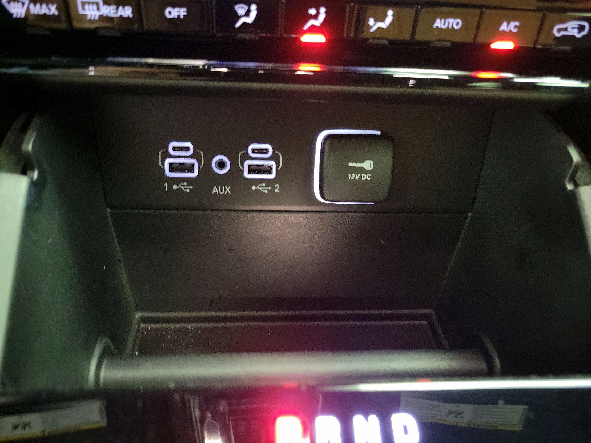 Thumbnail: 2023 Jeep Grand Cherokee - 19